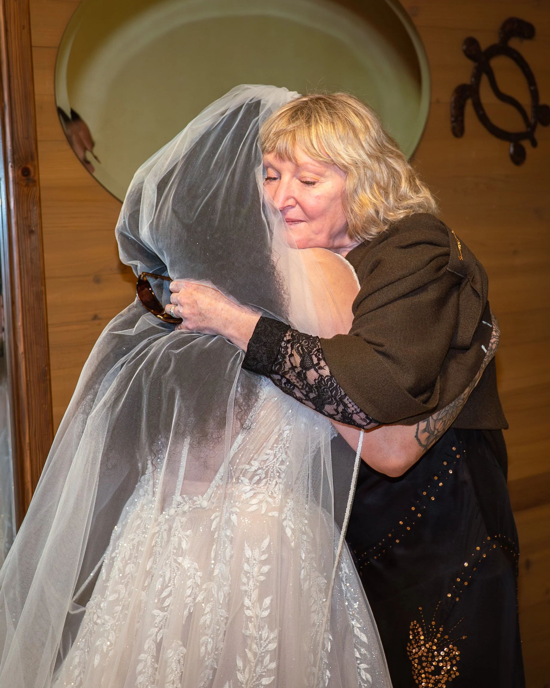Halbrook_Wedding_032_Bride_Preperation.jpg