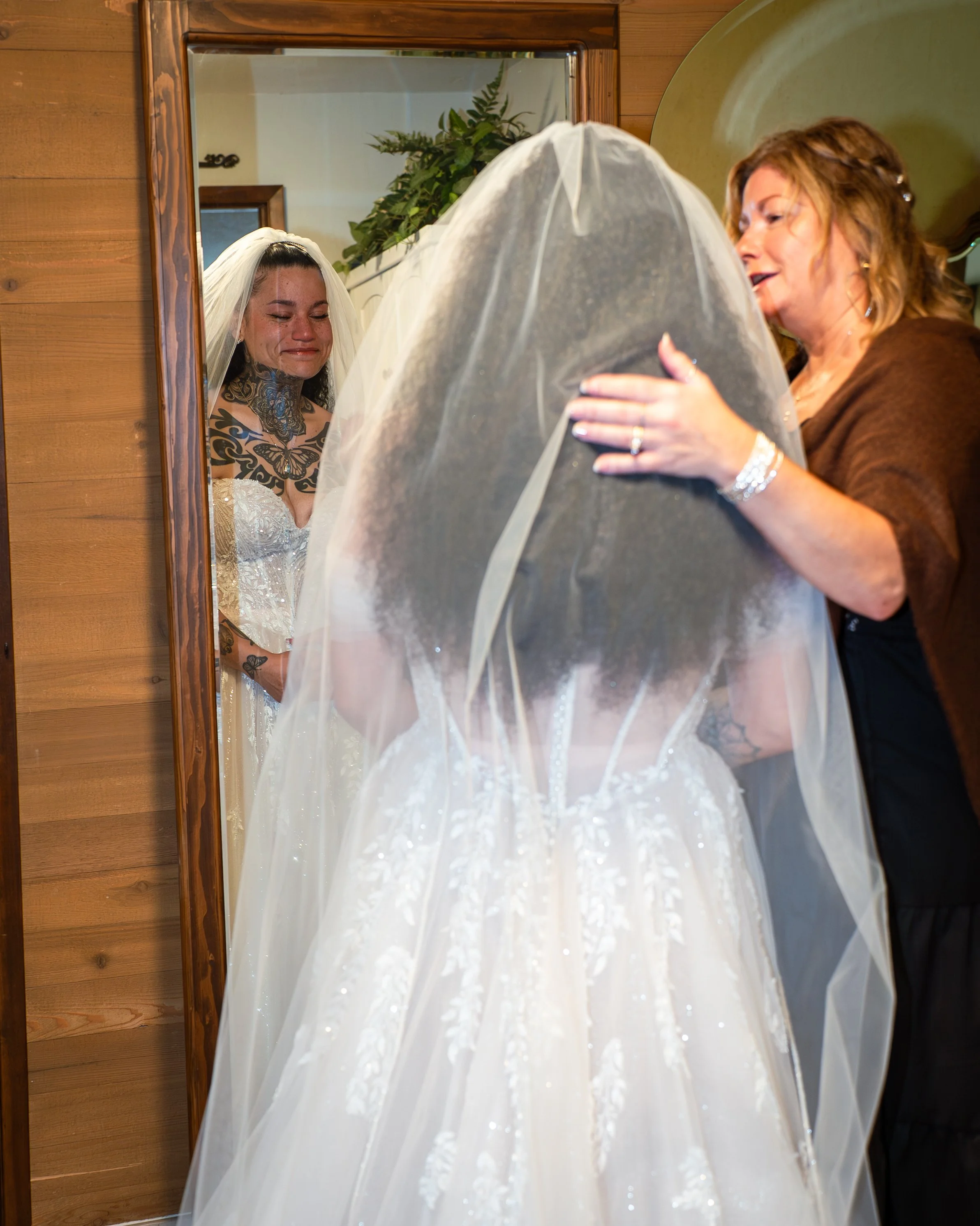 Halbrook_Wedding_025_Bride_Preperation.jpg