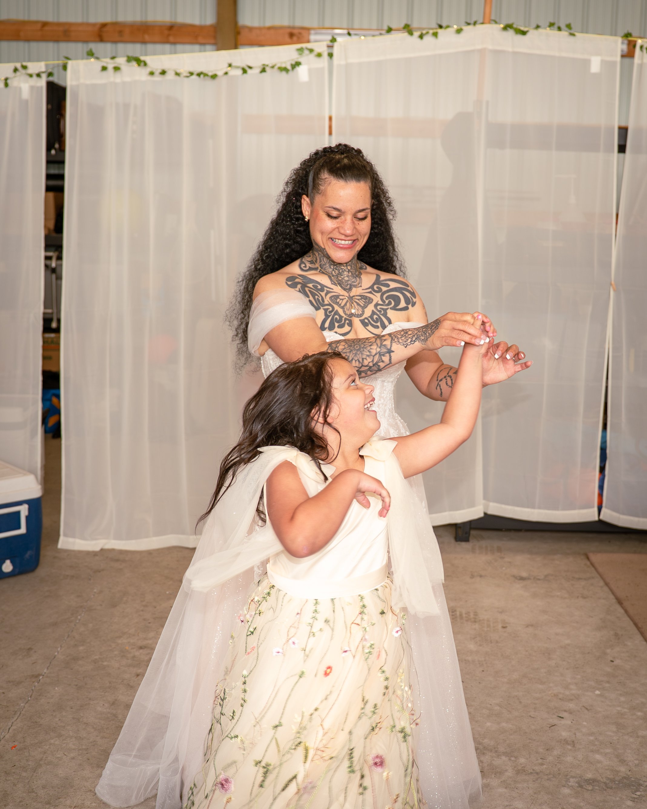 Halbrook_Wedding_199_First_Dance.jpg