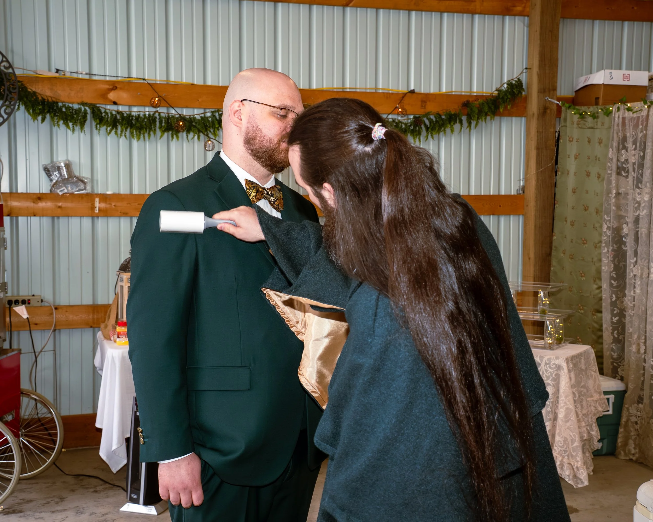 Halbrook_Wedding_058_Groom_Party.jpg