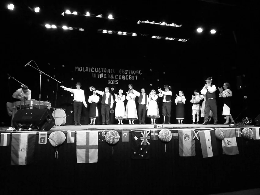 Tim takes a bow, Dubbo 2015
