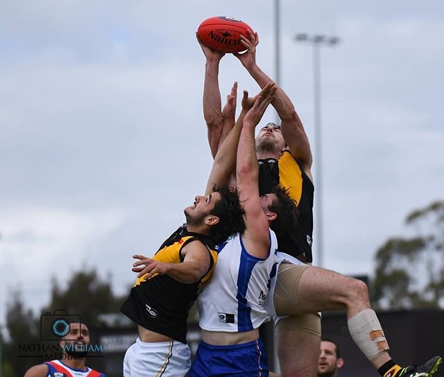 FLASHBACK 🐯

Today&rsquo;s the day we should be taking on Hurstbridge at home. Unfortunately it&rsquo;s not, but we look back at Round 1, 2019 where we took on reigning premiers @roosterswplfc at J.E Moore Park and came away with three great wins. 
