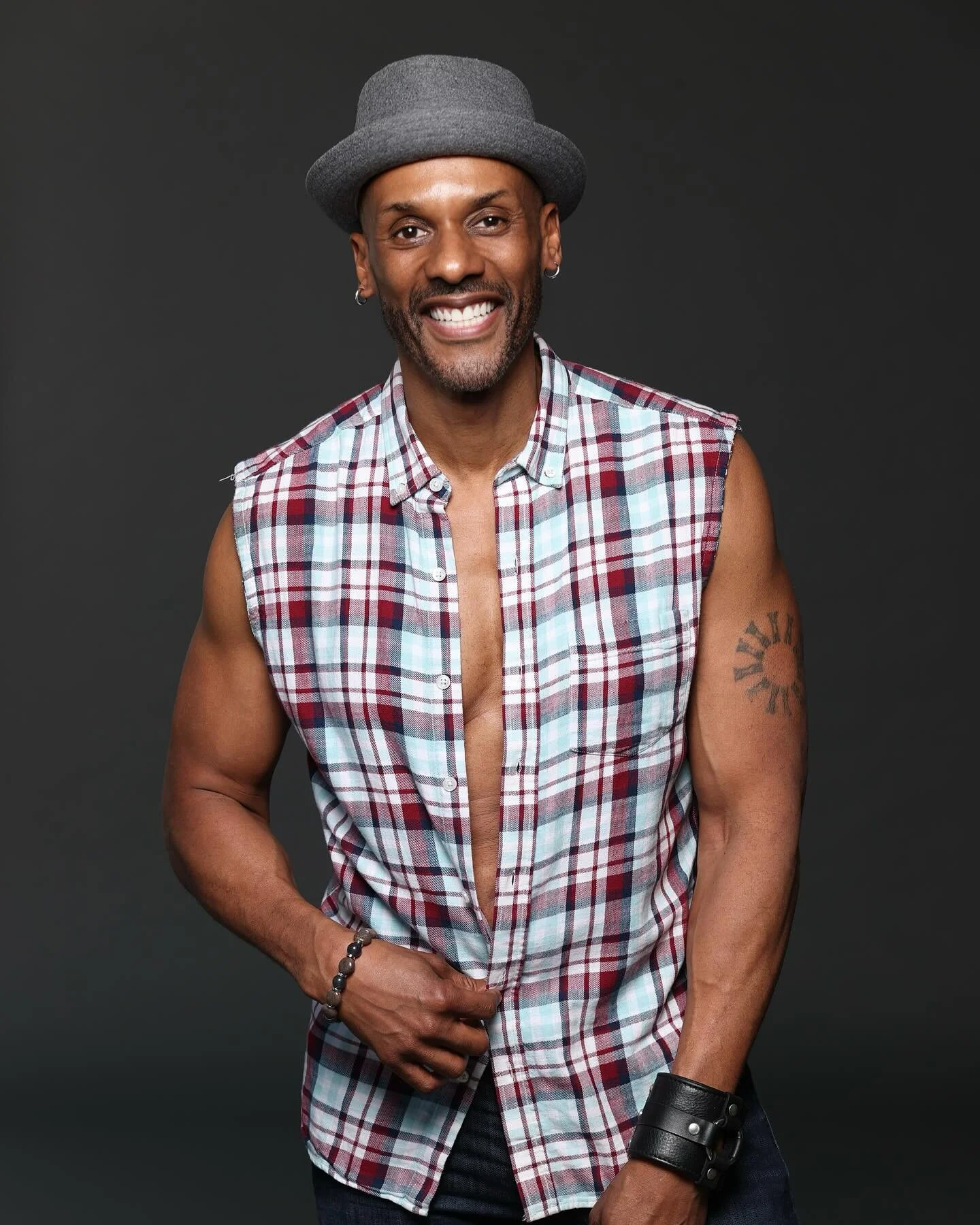 Thanks to @seanhowardphoto for letting me have a little fun with this photo shoot!

My book publisher emailed me last year and told me they needed an author photo for the book jacket. I contacted Sean Howard in New York, and he told me he was coming 