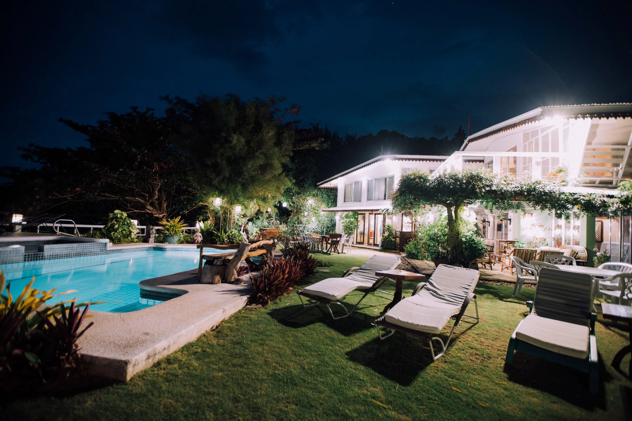 Two Oceans Maya Maya at night-7.JPG