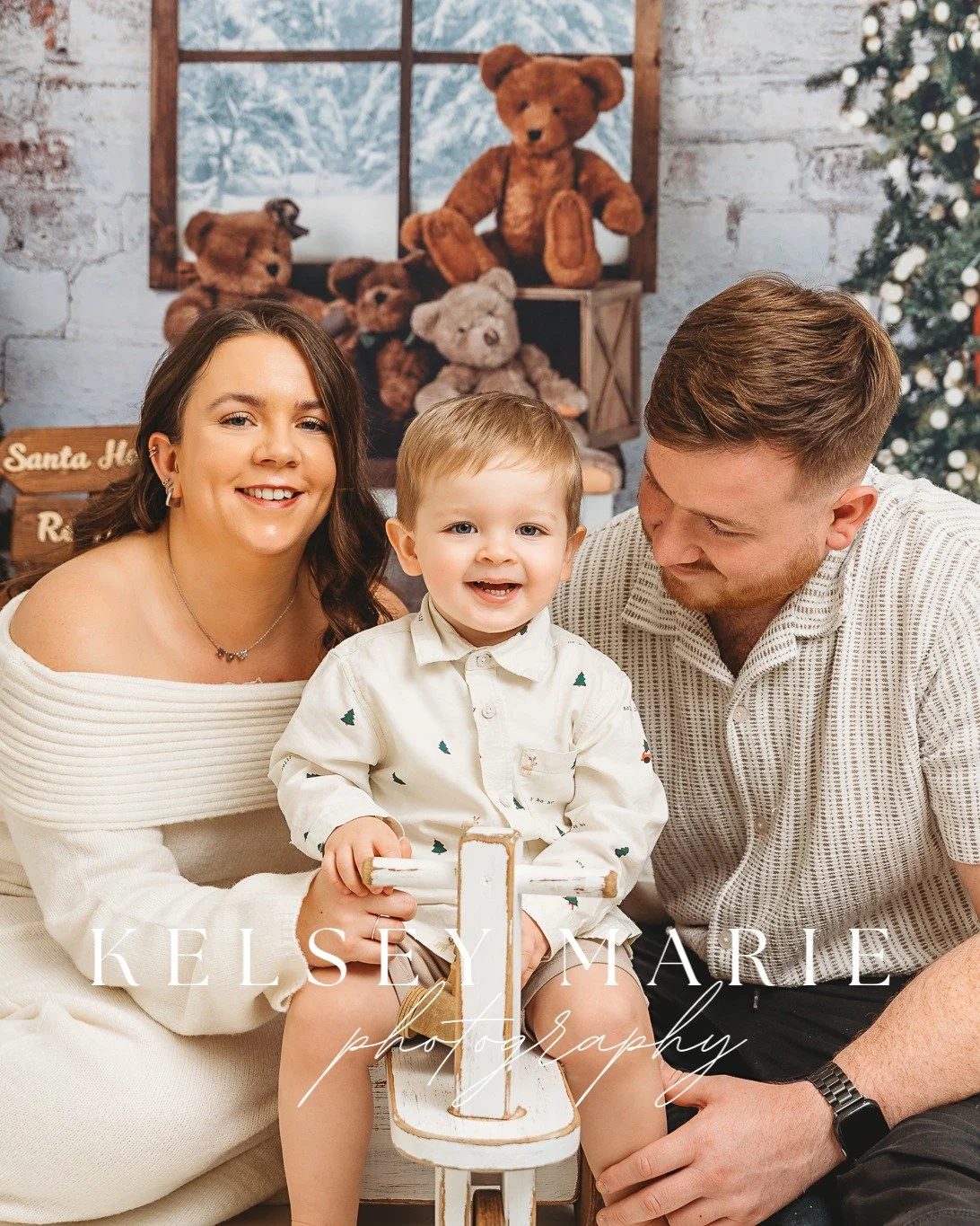 Beary-cute Christmas Photoshoot week 🧸🎄

Wow &mdash; what can I say? It&rsquo;s been a wild but wonderfully festive one! All the children absolutely loved the bears, which definitely helped settle any nerves and every family arrived on time &mdash;
