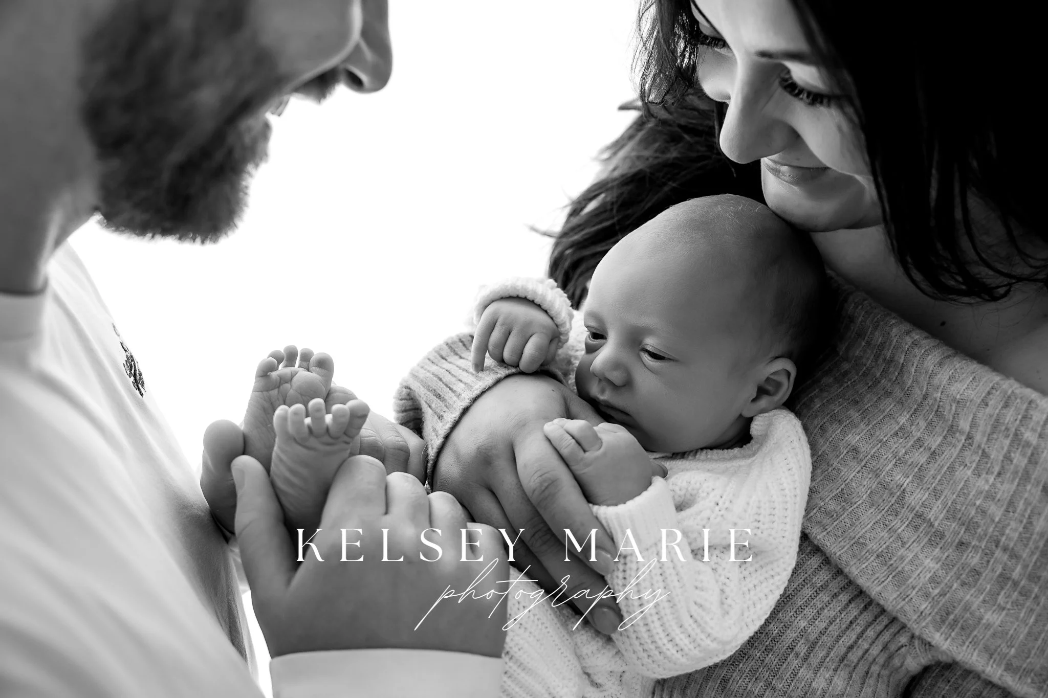 The littlest toes and hands leave the biggest mark on our hearts 🤍

Booking for January, February and March 2026. 
Get in touch to reserve your session.

#CheshirePhotographer #NewbornPhotography #NewbornPhotographerCheshire #CheshireMums #WinsfordM