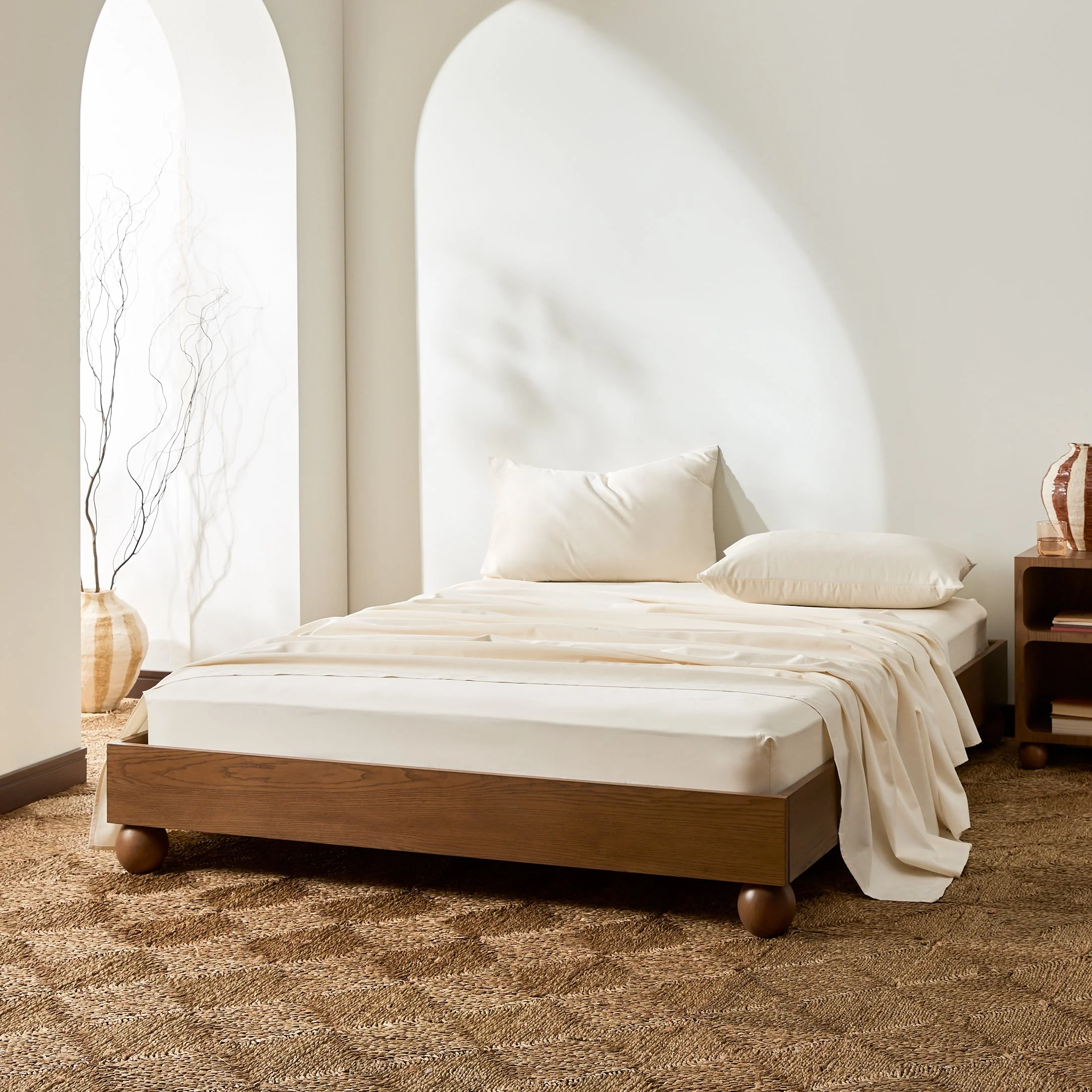 59828_Cisco Timber Bed Base_Walnut.jpg