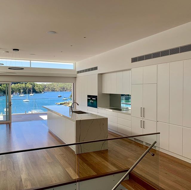 There&rsquo;s nothing like a kitchen with a view that ticks all the boxes ✅. Beautiful ✔️
Elegant ✔️
Functional ✔️ We are very happy with the result thanks @scotts.kitchens on our Gymea Bay project.