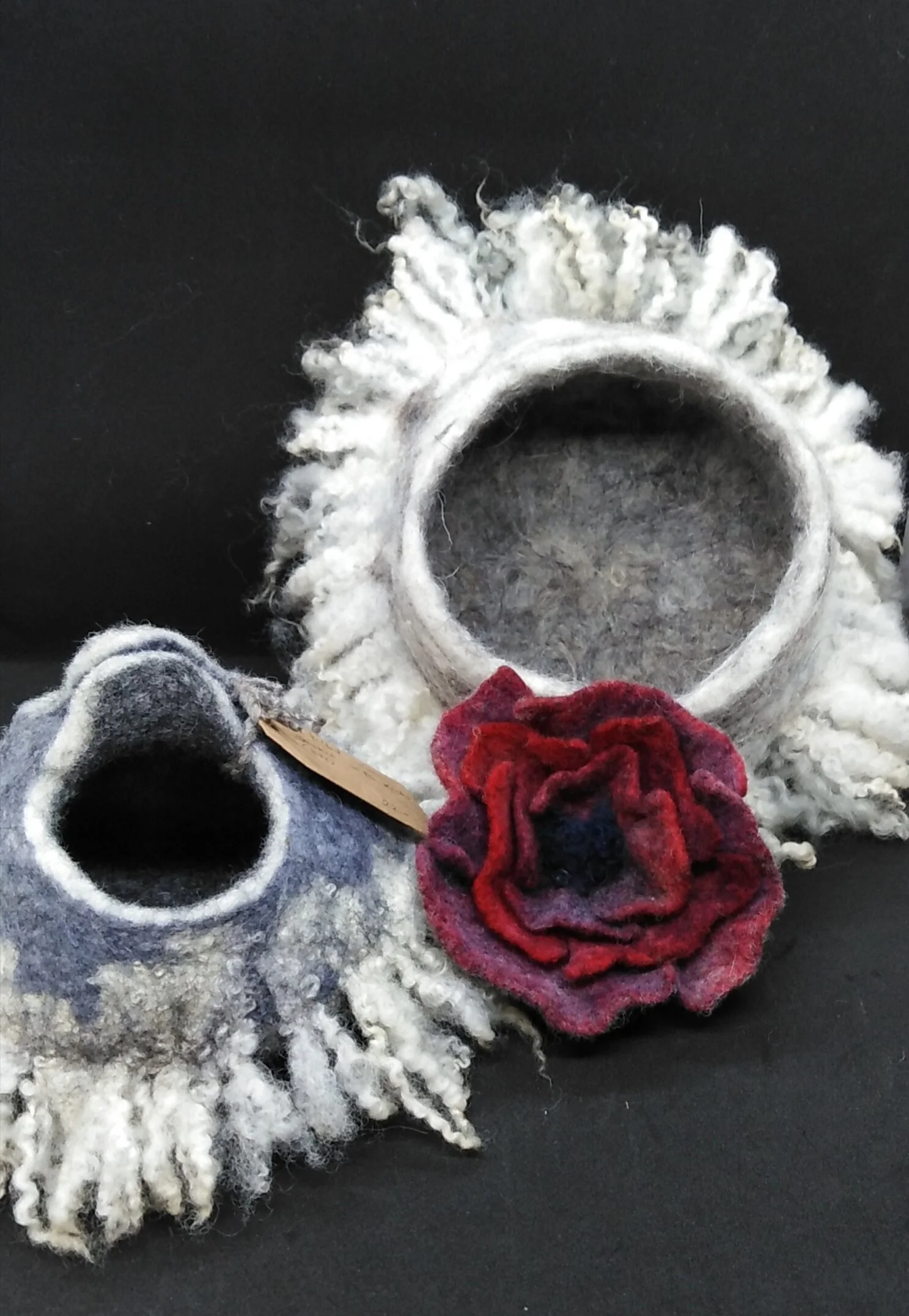 LEARN TO FELT A LITTLE WOOL BASKET