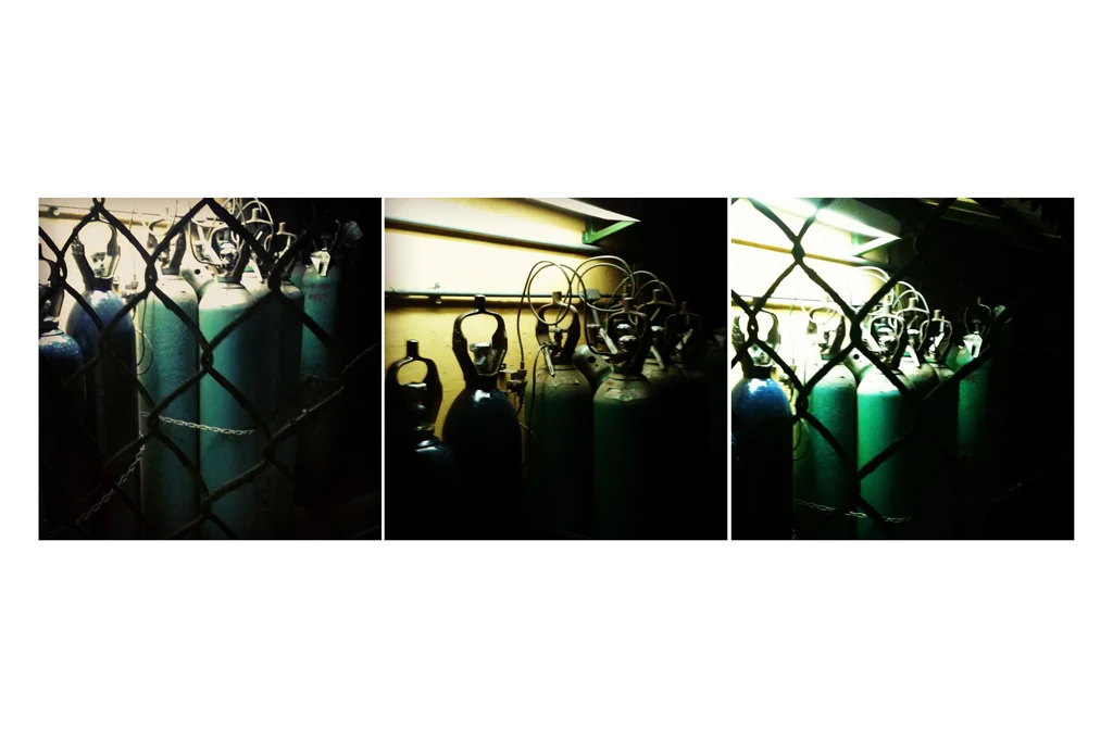 FÚLLGÁS _ 70 x 140 cm, tríptico, fotografia.