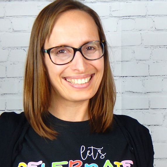 Yanina_Jimenez_educators2educators_headshot+%283%29.jpg