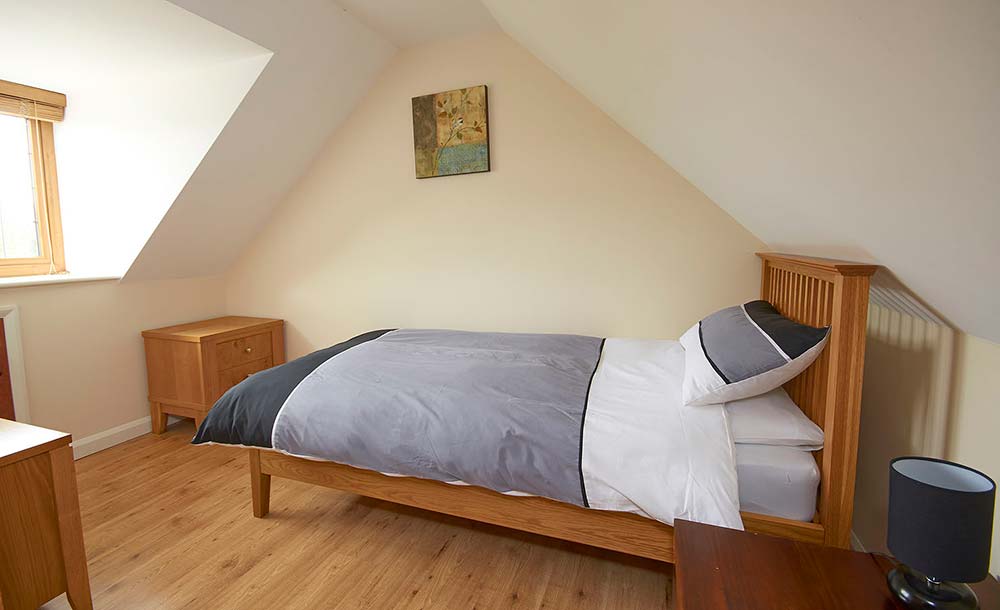 COT-2-BED-3.jpg