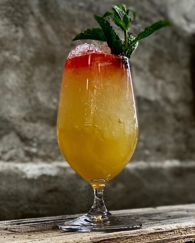 We thought during this wonderful weather ☀️☁️ you might want something refreshing. -
-
#membersonly #cocktails #summercocktails #speakeasy #speakeasybar