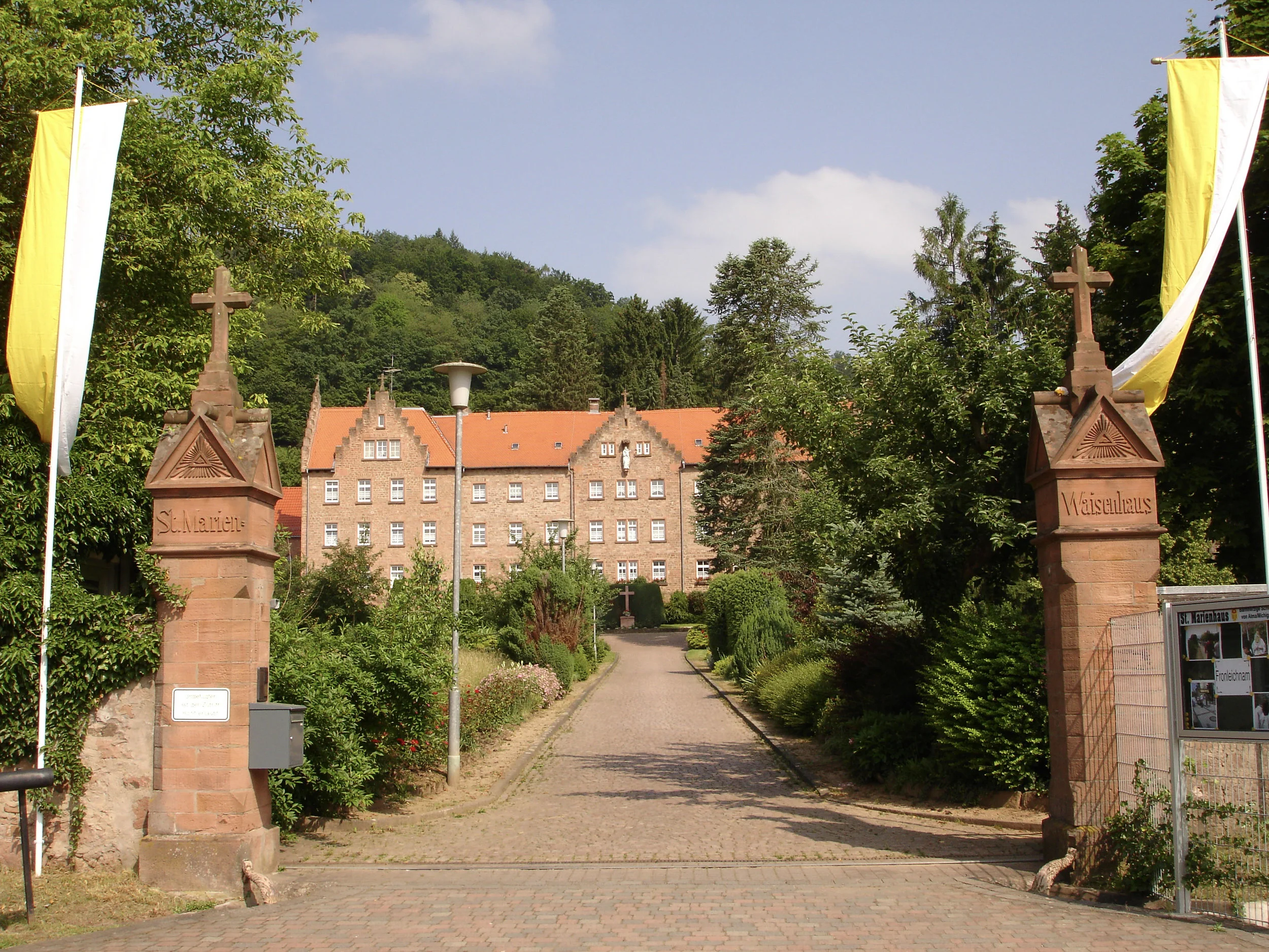 June 2007 Fronleichnam und Steinmetz 011.jpg