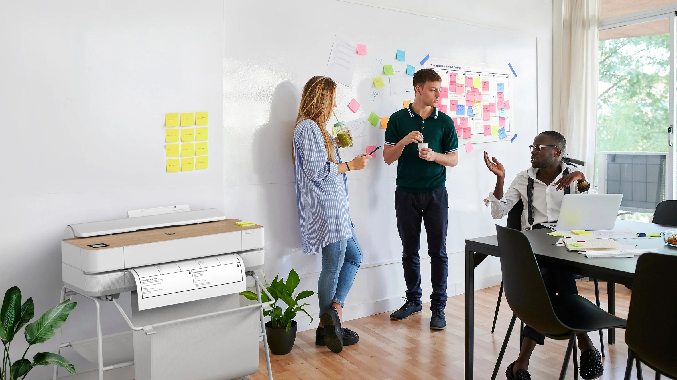 hp-designjet-studio-promotion_dezeen_2364_col_8.jpg