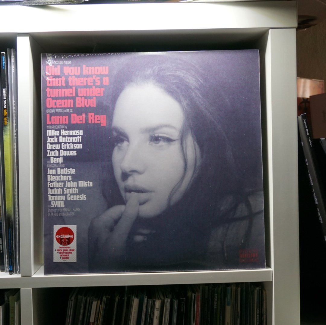 Lana Del Rey - “Did you know that there’s a tunnel under Ocean Blvd” (alternative artwork & pink vinyl)