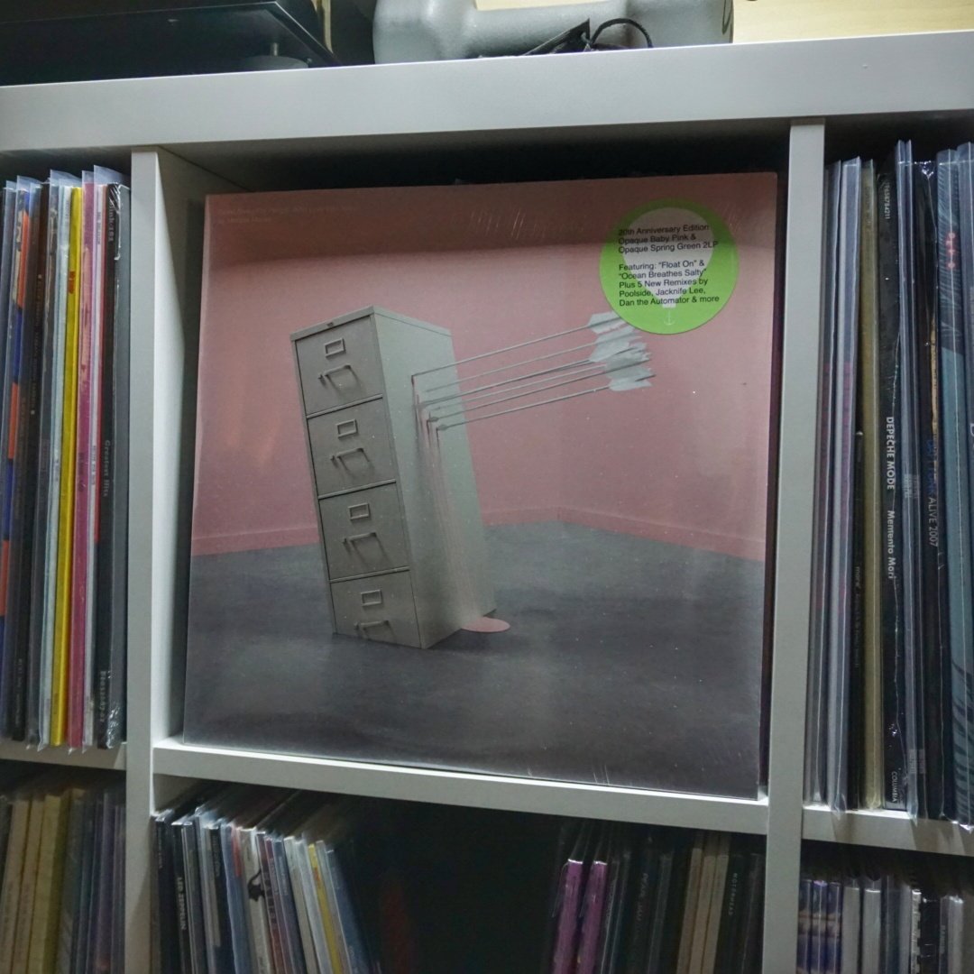 Modest Mouse - Good News For People Who Love Bad News 2LP (Opaque Baby Pink & Opaque Spring Green)