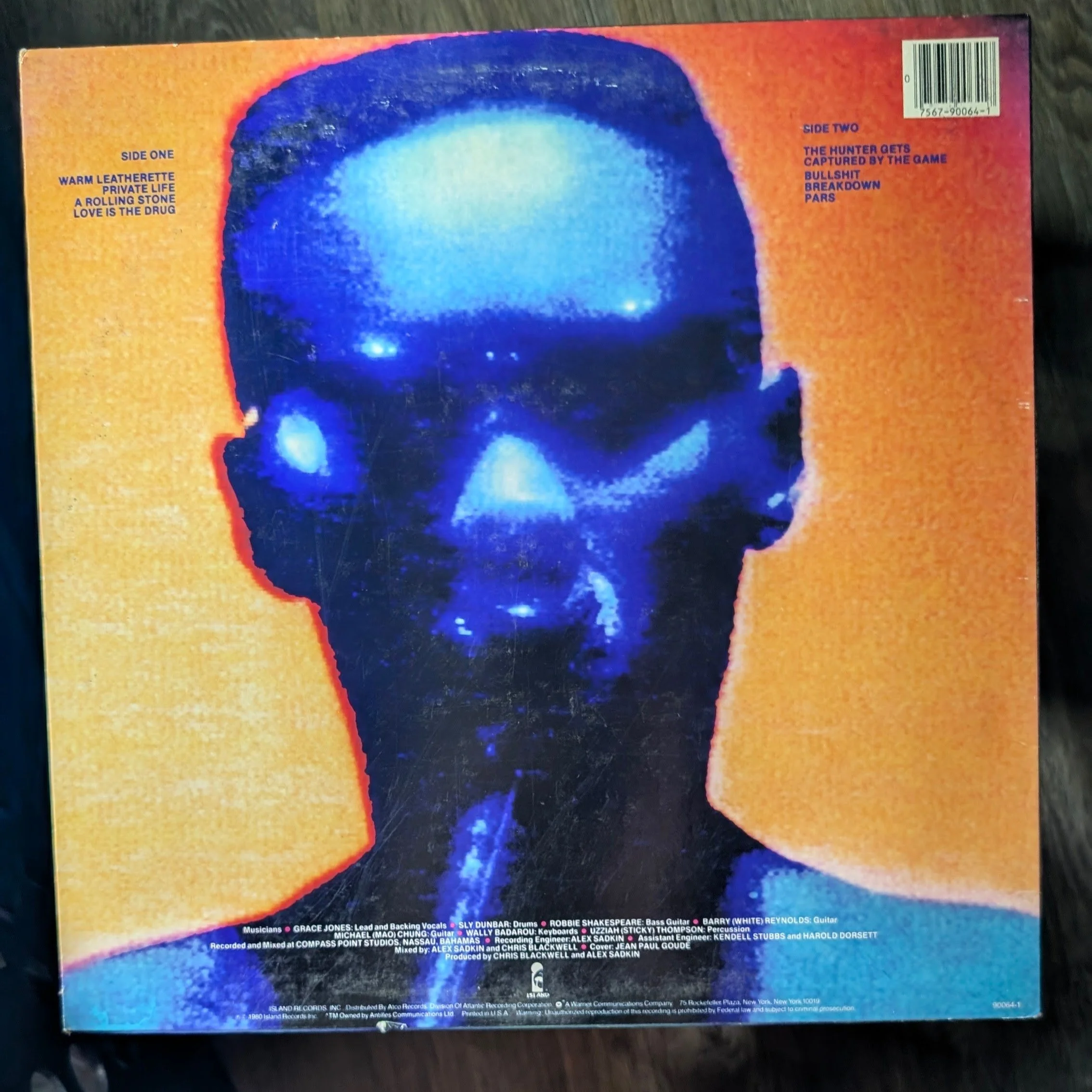 Grace Jones - Warm Leatherette (1980)