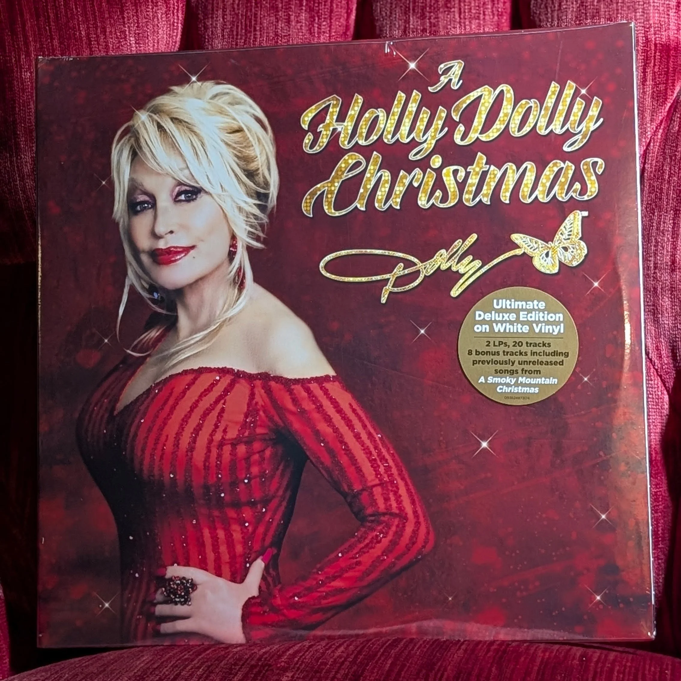Dolly Parton — A Holly Dolly Christmas (Ultimate Deluxe Edition) White Vinyl