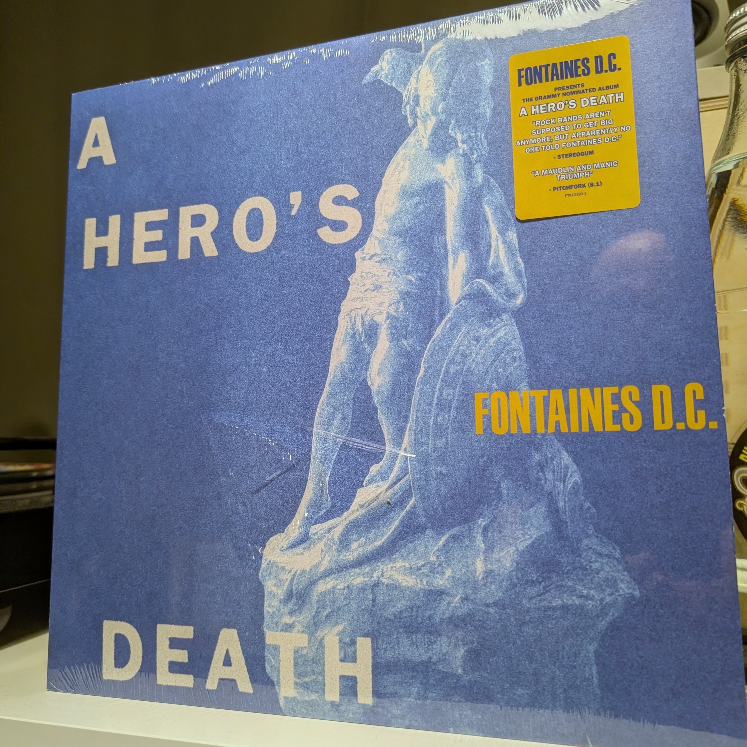 Fontaines D.C. - A Hero's Death (black vinyl) printed inner sleeve*