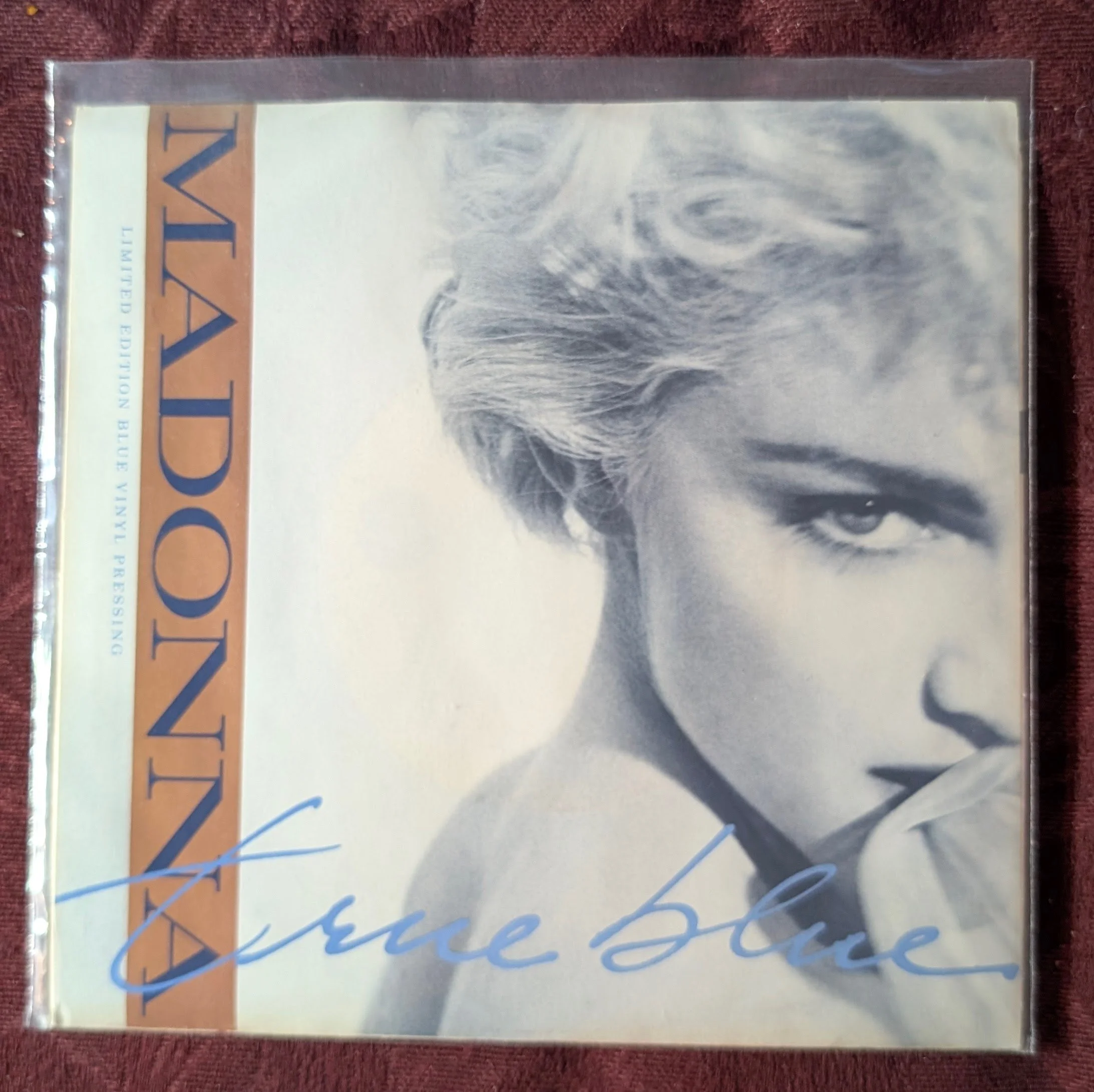 Madonna – True Blue (1986) 7" Translucent Blue Vinyl Single w/ Picture Sleeve