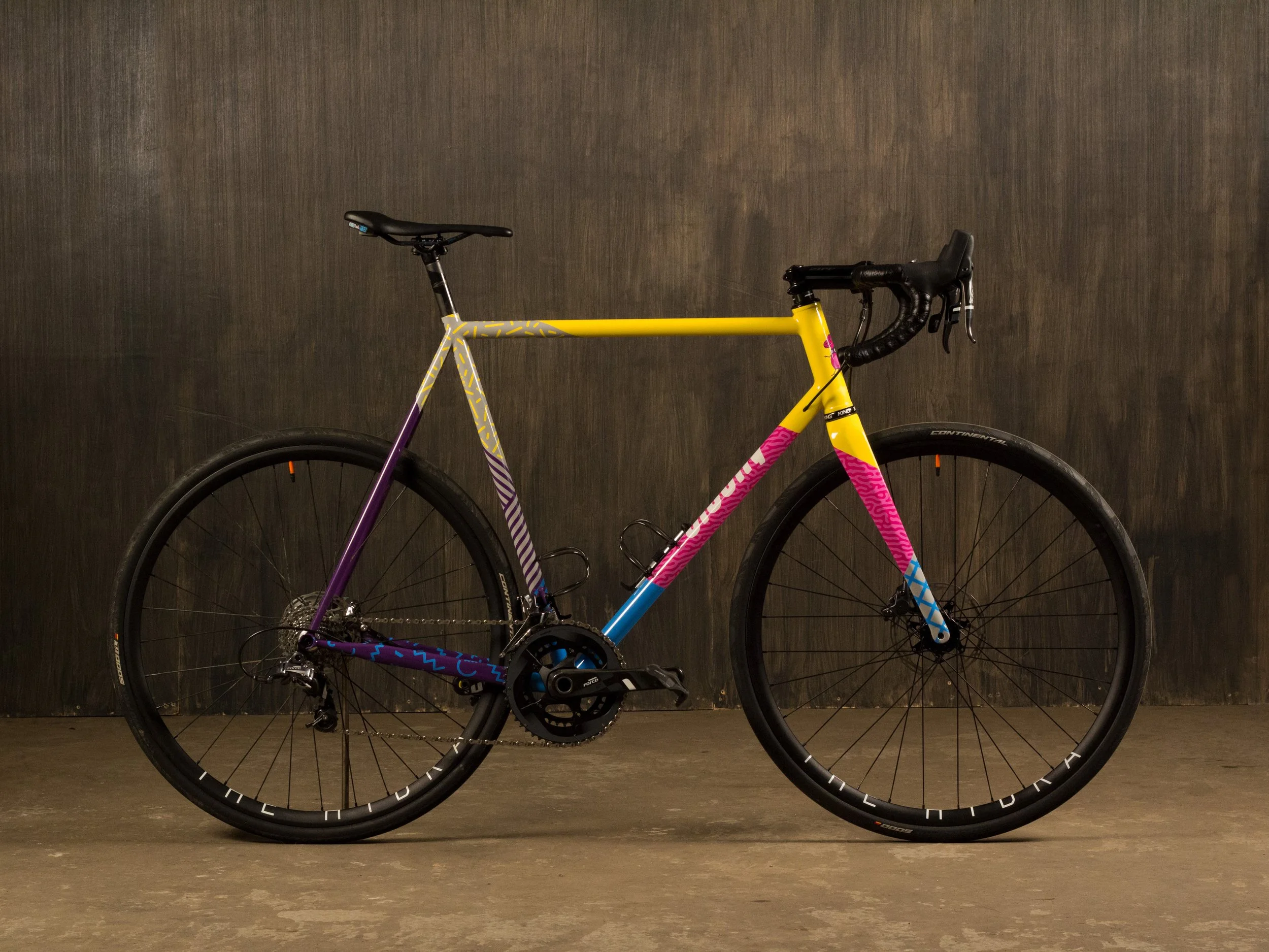 #028 - RoadPlus "Memphis Pattern"