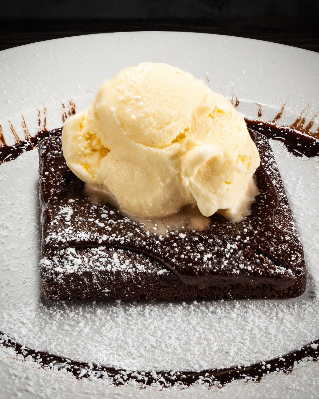 ✨Decadent Chocolate Brownie 
 
An oversized chocolate brownie packed with walnuts, served warm and topped with vanilla ice cream. 
 
Yeah... it&rsquo;s as good as it sounds. 🤤💚 
 
#HennesseysTavern #IrishBar #IrishPub #50thAnniversary #CheersTo50Ye