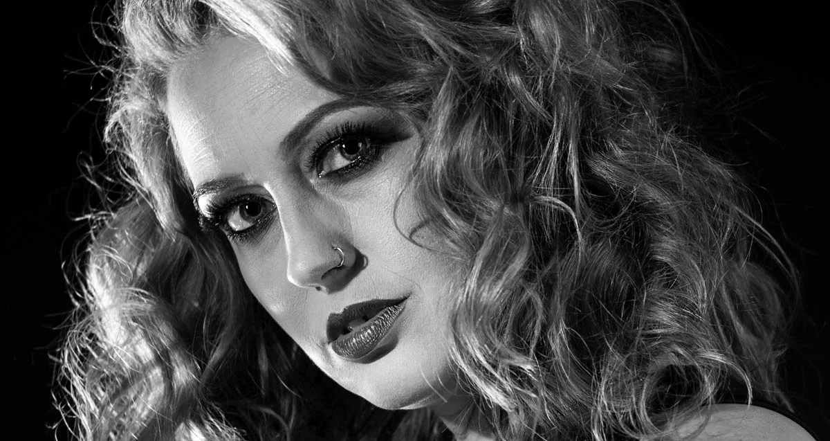 jen21 bw crop.jpg