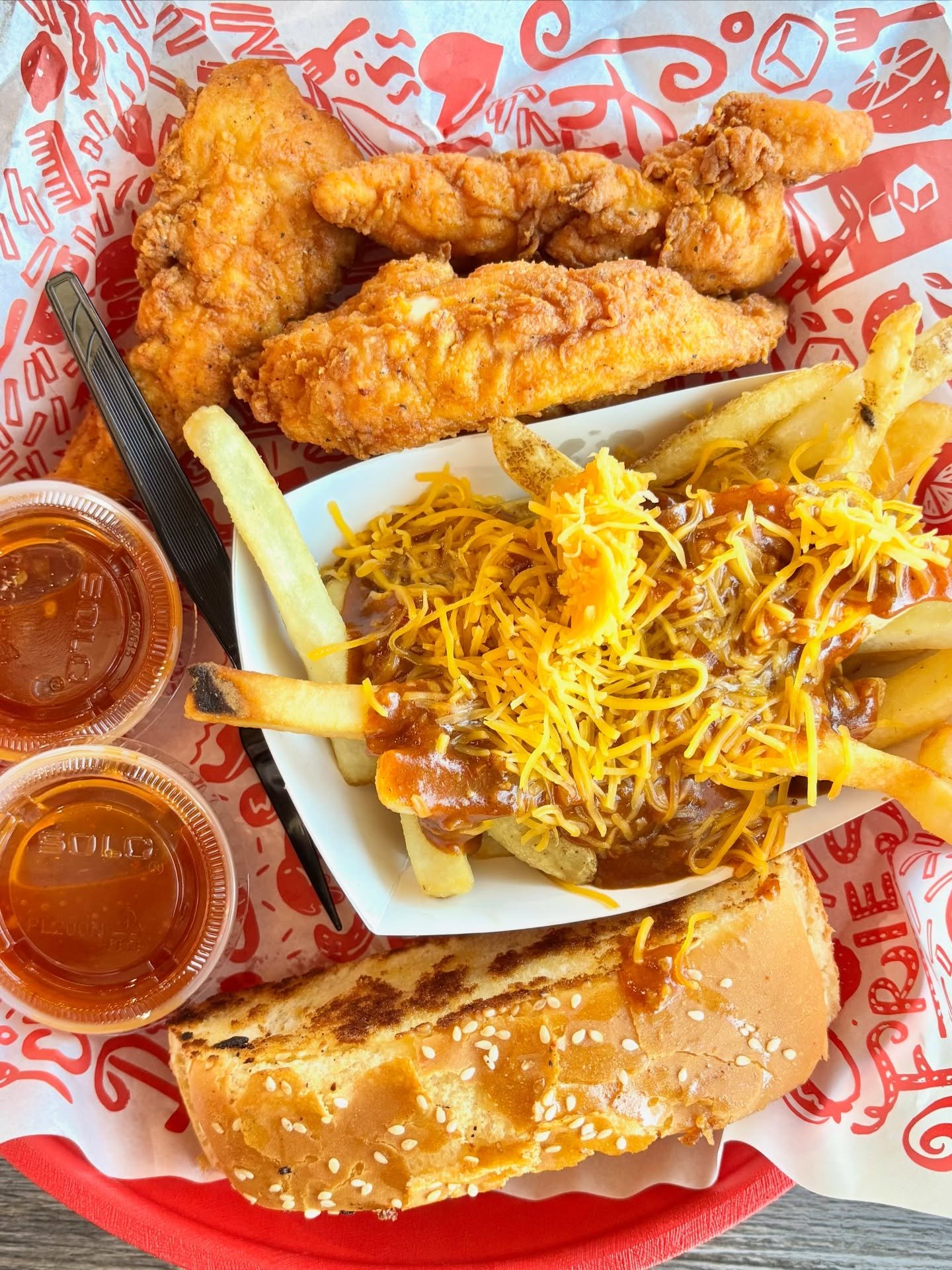 At our favorite #FryDay spot. 📍❤️