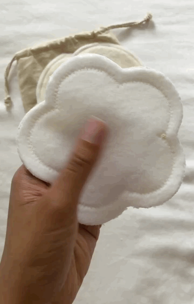 bamboo makeup remover pad.gif