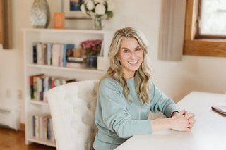 Elizabeth Johnston, LICSW