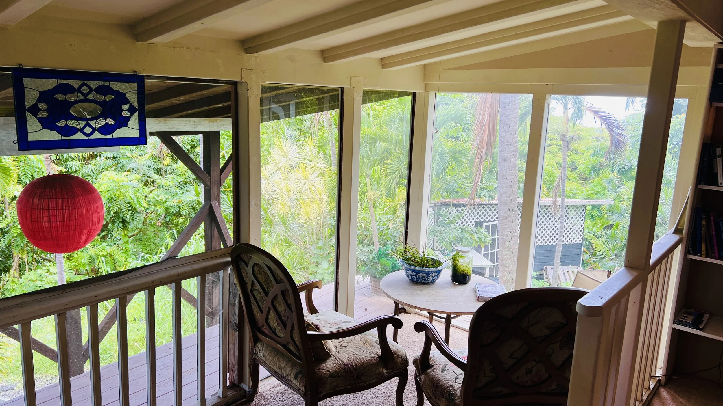 breakfast nook.JPG