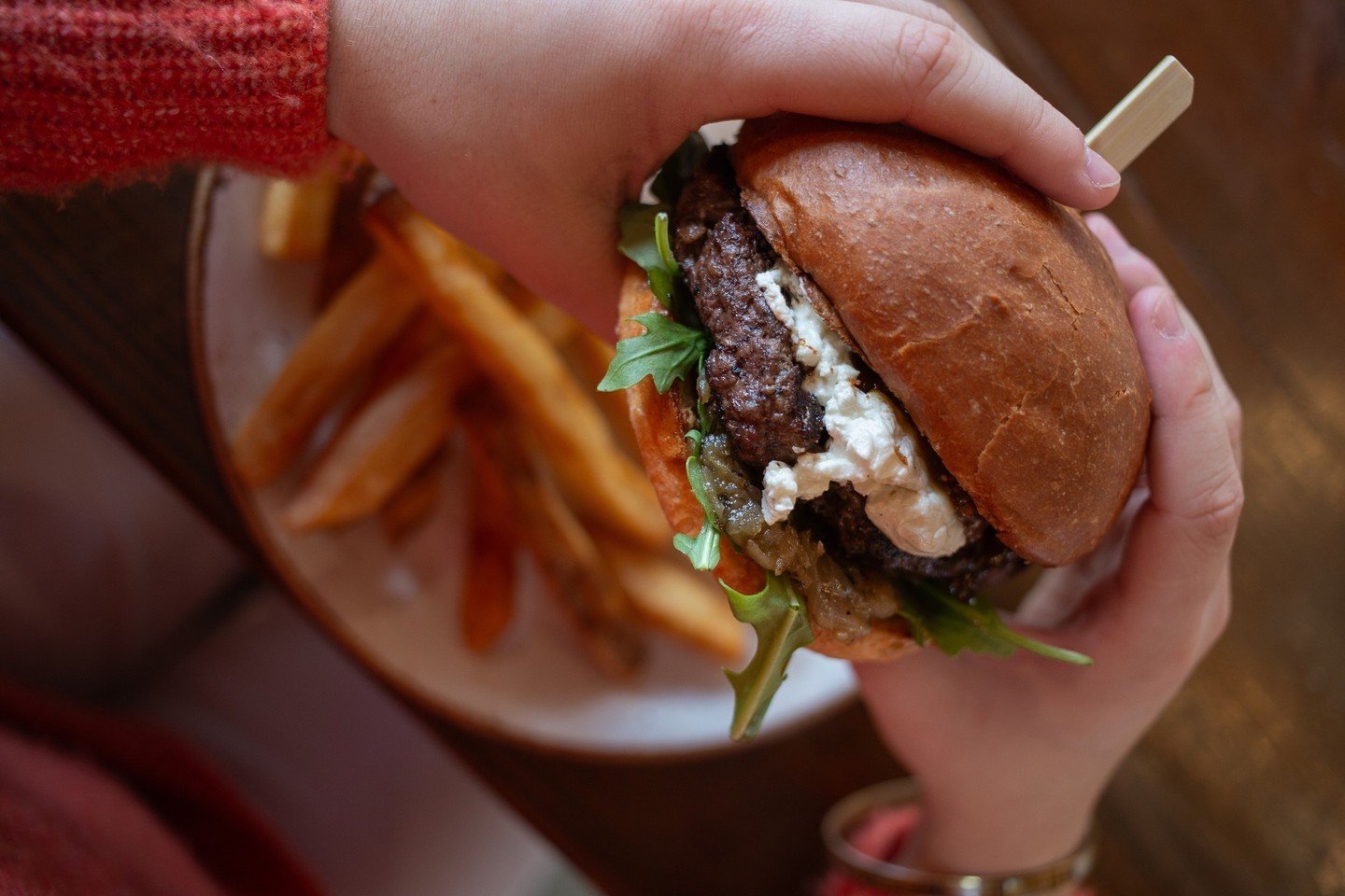 The Fig and Fromage Burger has only a few days left on our menu! ⁠
⁠
Enjoy the black pepper crusted patty, fig jam, caramelized onions, fresh arugula, and LaClare Family Creamery goat cheese before it's gone 😋