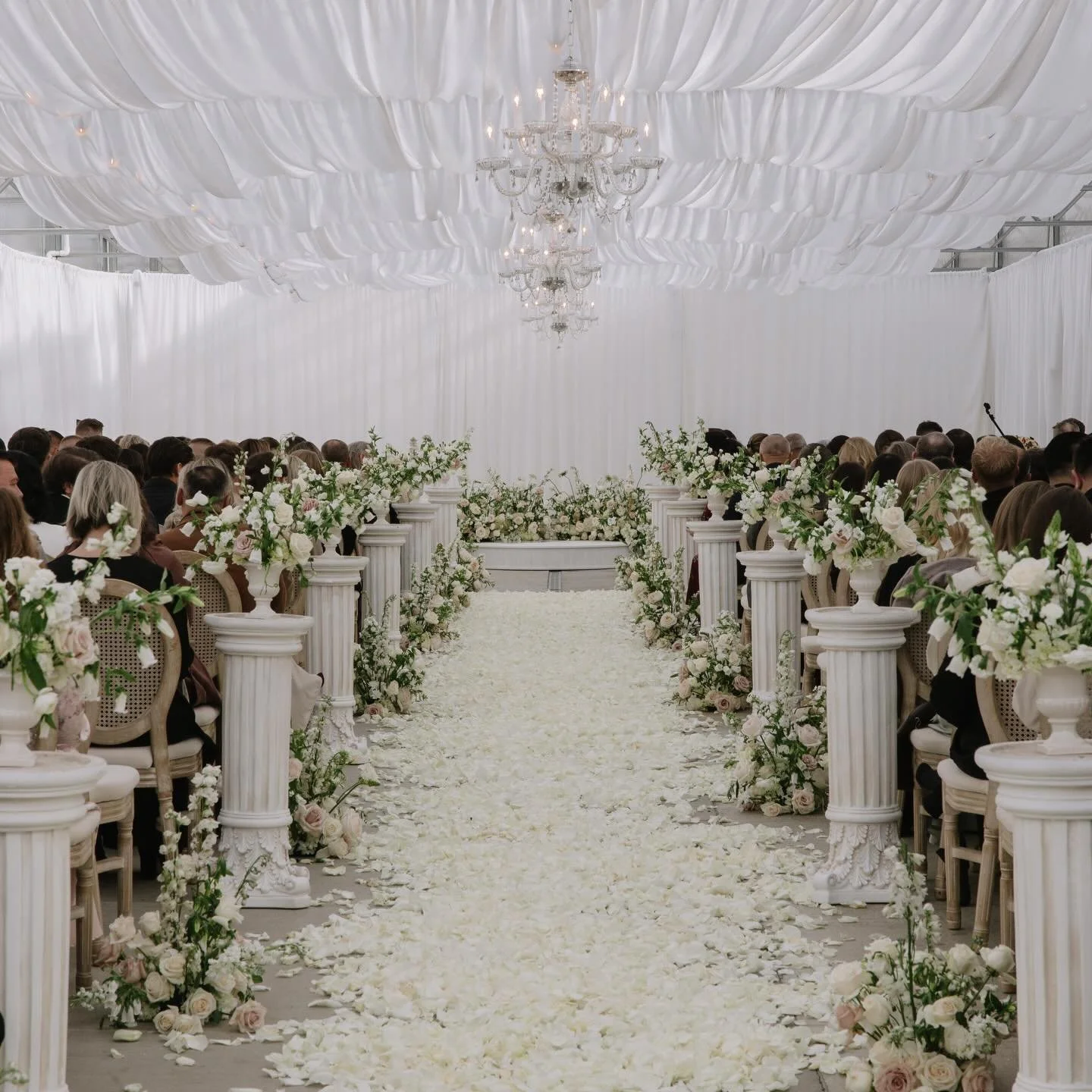 The Afichuk&rsquo;s dreamy October day ☁️🦢

With only weeks to go before their wedding, this bride reached out to our team that their original venue had to suddenly cancel. Being in this industry, we know just how overwhelming that kind of news can 