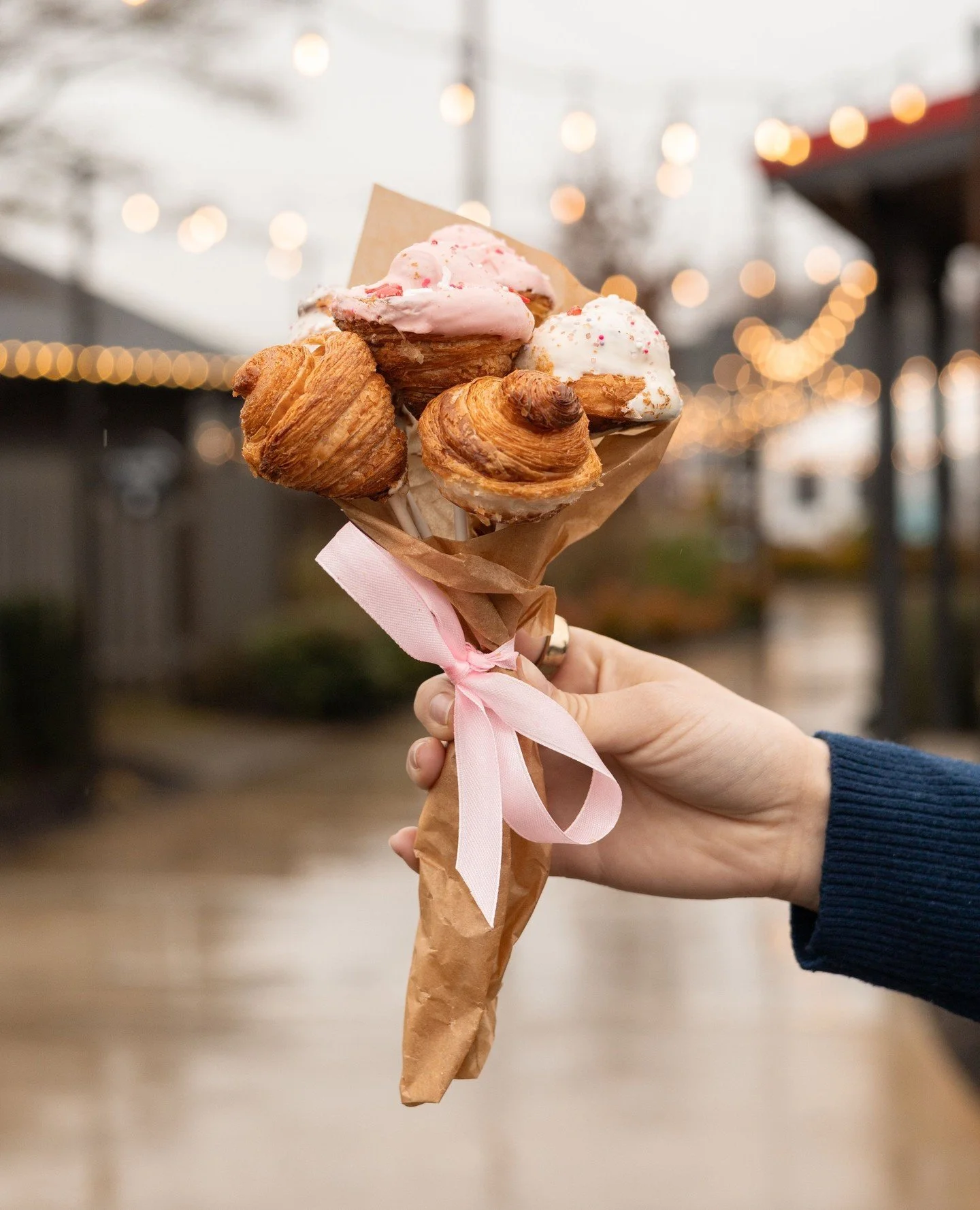 Give your Valentine a treat they can actually eat! 💐🥐⁠
Pre-order a (mini) croissant bouquet for pick-up on February 13th or 14th.⁠
⁠
Available through the link in our bio! Pre-order only available through Saturday, February 7th.