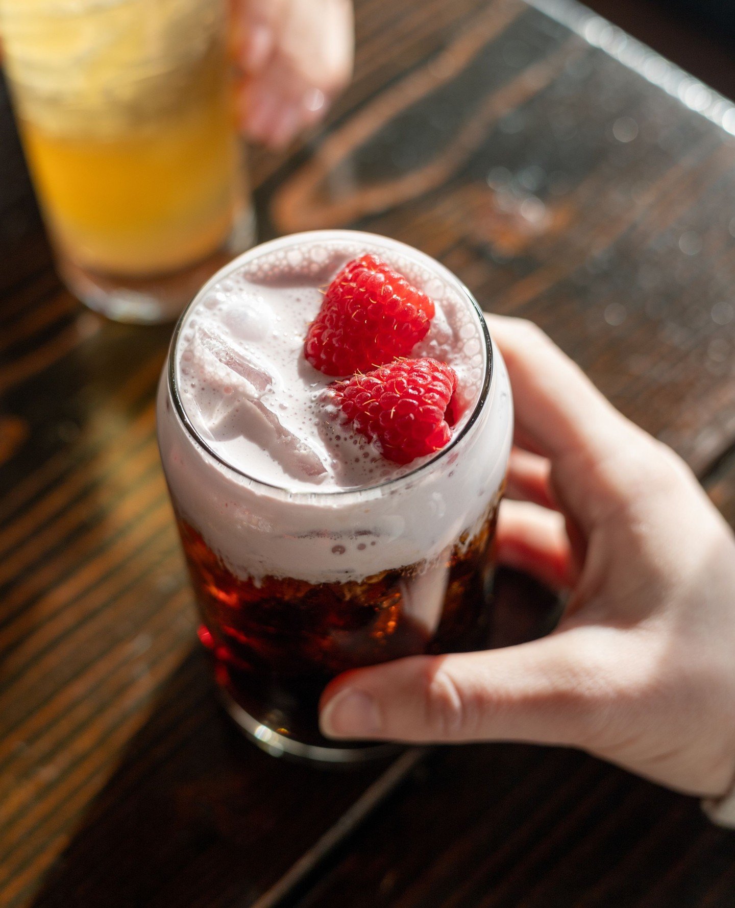 Dr. Pepper fans, this one&rsquo;s for you 🥤Topped with raspberry cream and vanilla, this new seasonal mocktail is quickly becoming a house favorite! ⁠
⁠
Available at Farm 12 Restaurant until mid-March!