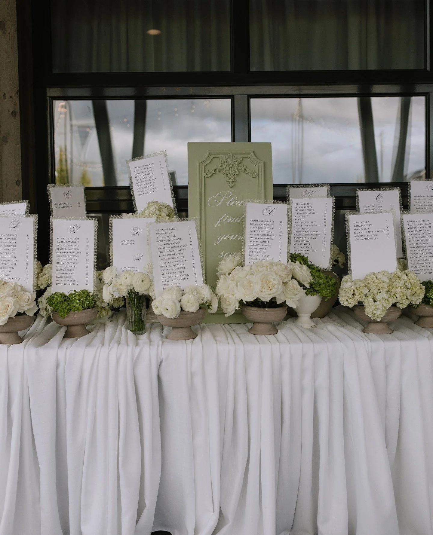 Some seating chart inspiration for your timeline✨️⁠
⁠
How you transition your guests is a necessity for controlling the flow of the evening. It can also be a fun way to incorporate your style and put your own spin on it!⁠
⁠
Book your big day with us 