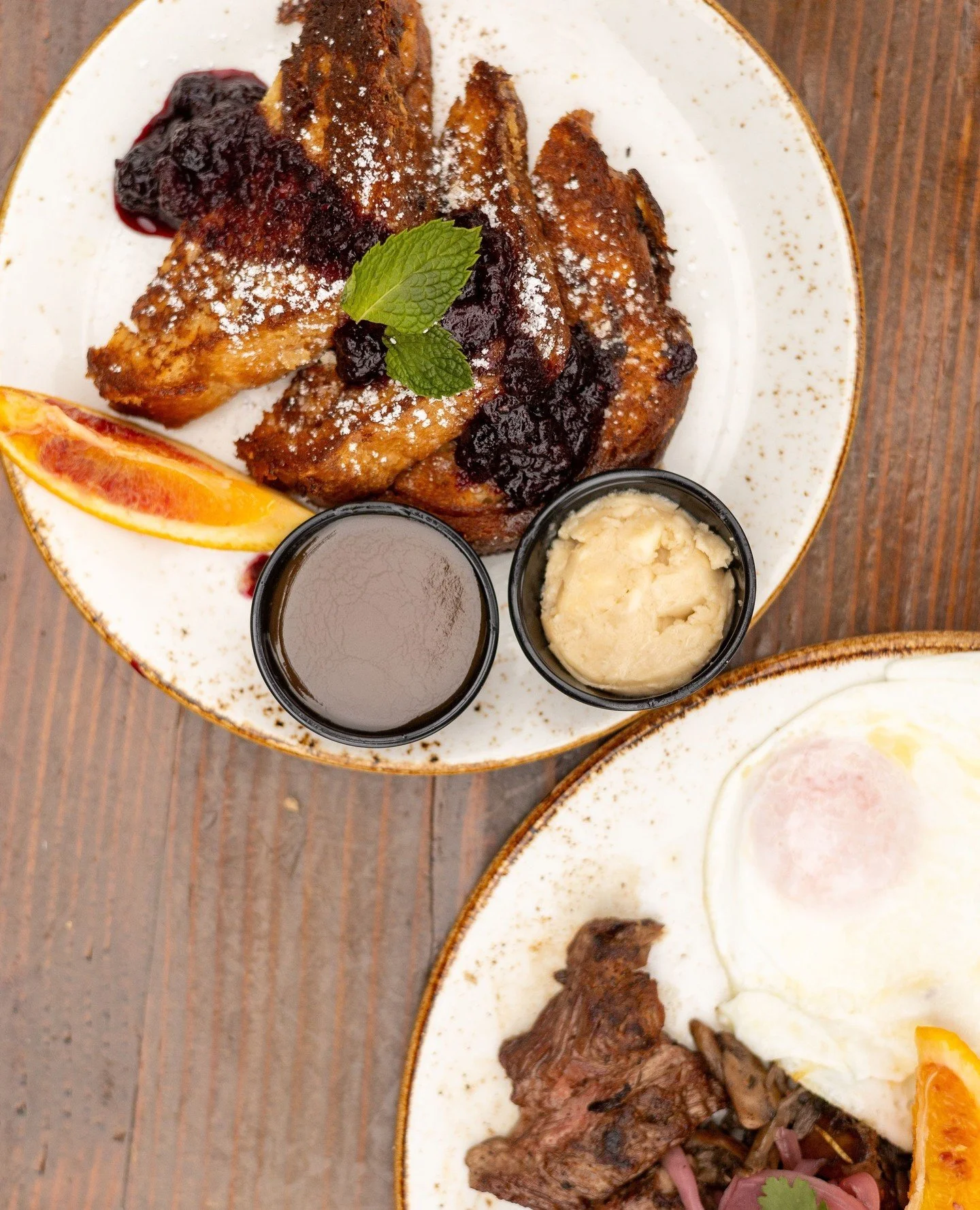 Here's an idea! You order something sweet, I'll order something savory, then we split? ⁠At Farm 12, you have to try a bite of both!⁠
⁠
Tag someone you want to split brunch with this weekend! ⁠
⁠
⁠
Pictured: ⁠
Vanilla Rum French Toast⁠
⁠Farmhouse Stea