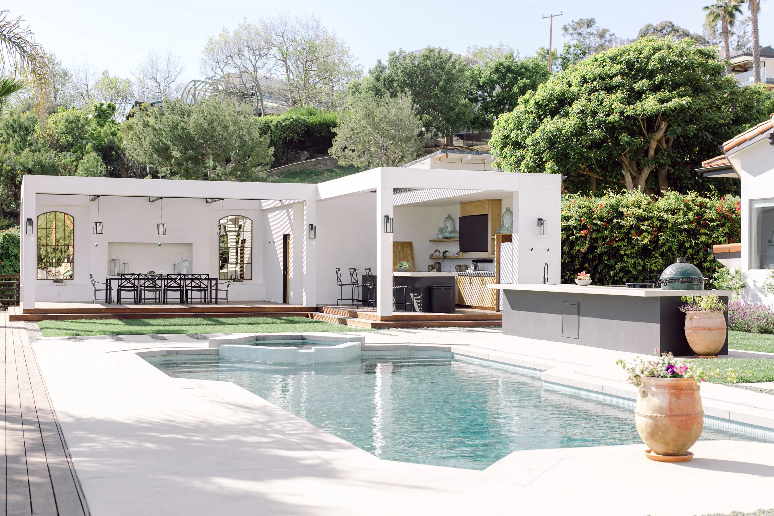 5 Luxury Landscape Design Trends Defining 2026