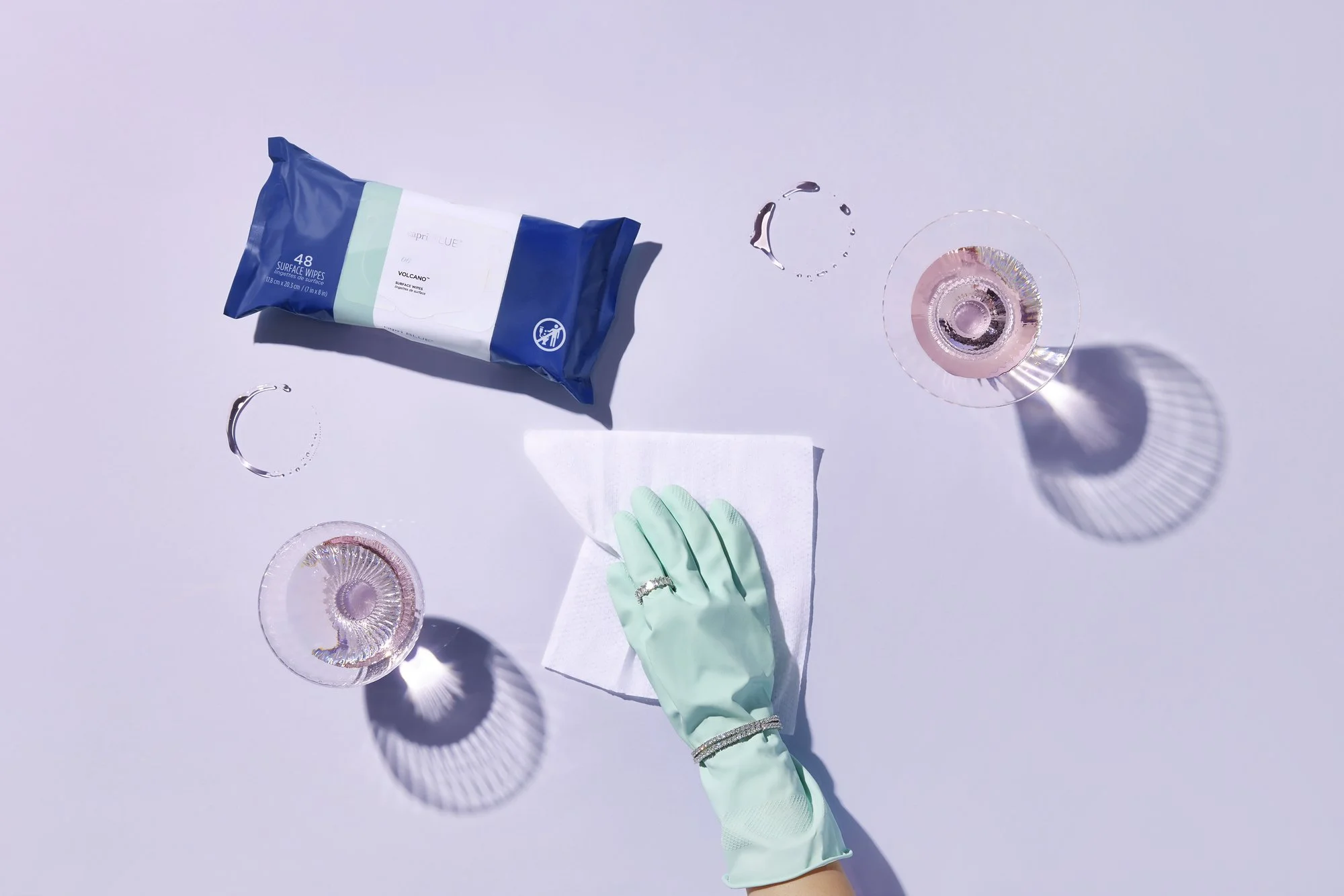 capri-blue-fall-winter-2023-volcano-surface-wipes-glass-glove-2202-2000x1334-1478e37.jpg