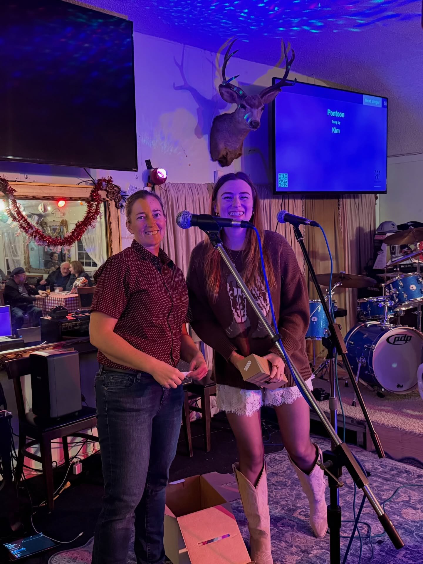 🎤 🤠 Another wonderful evening with Froggy!! Thank you all for coming to our second karaoke night and starting the holiday season with us! 🎄 Don&rsquo;t miss our next one on Tuesday, January 6th, 2026. 

#karaokenight #openmic #washoehouse #petalum