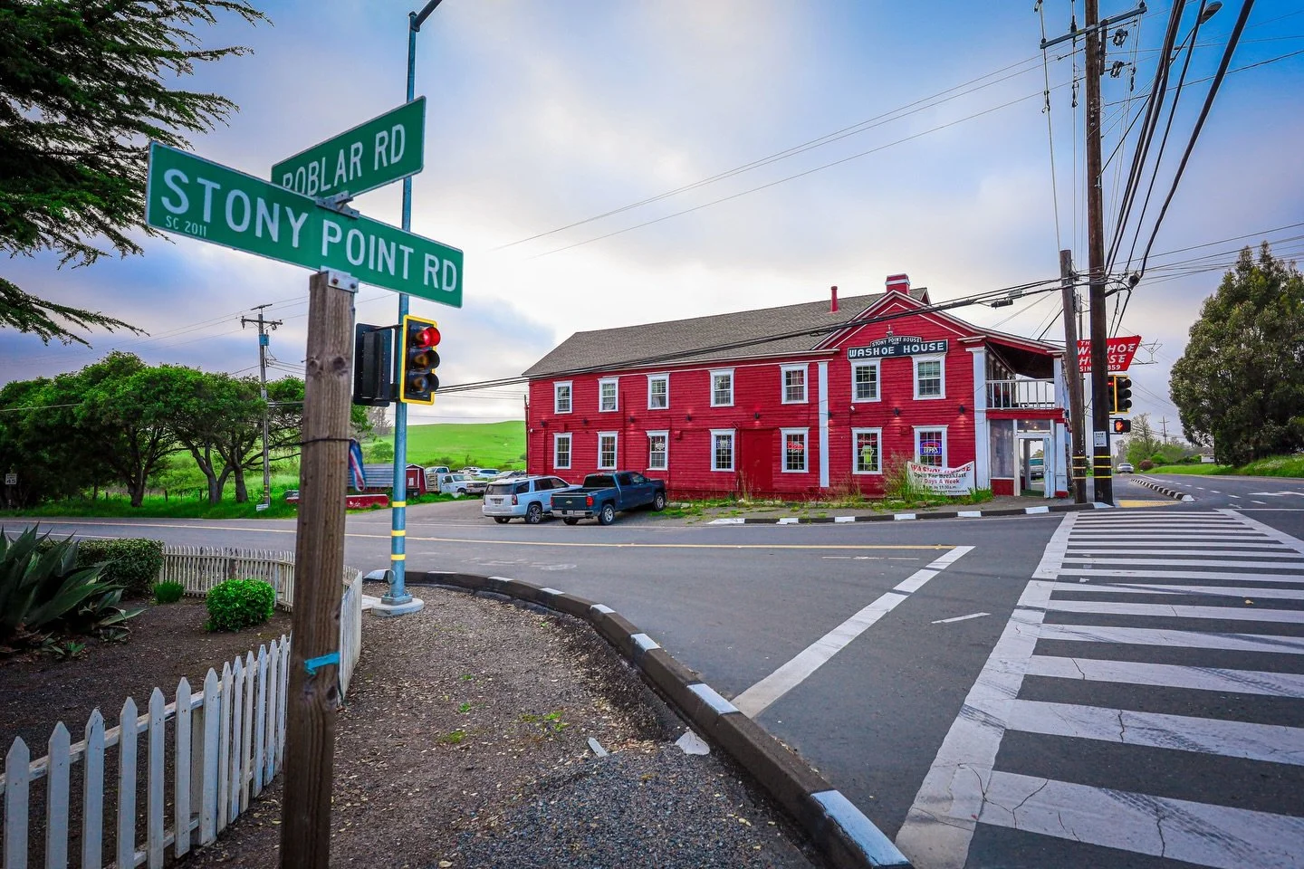🤠 Howdy, time flies! It&rsquo;s the last Monday of 2025! 😱

📸 @francodcaramelino 

#washoehouse #petalumaca #petalumacalifornia