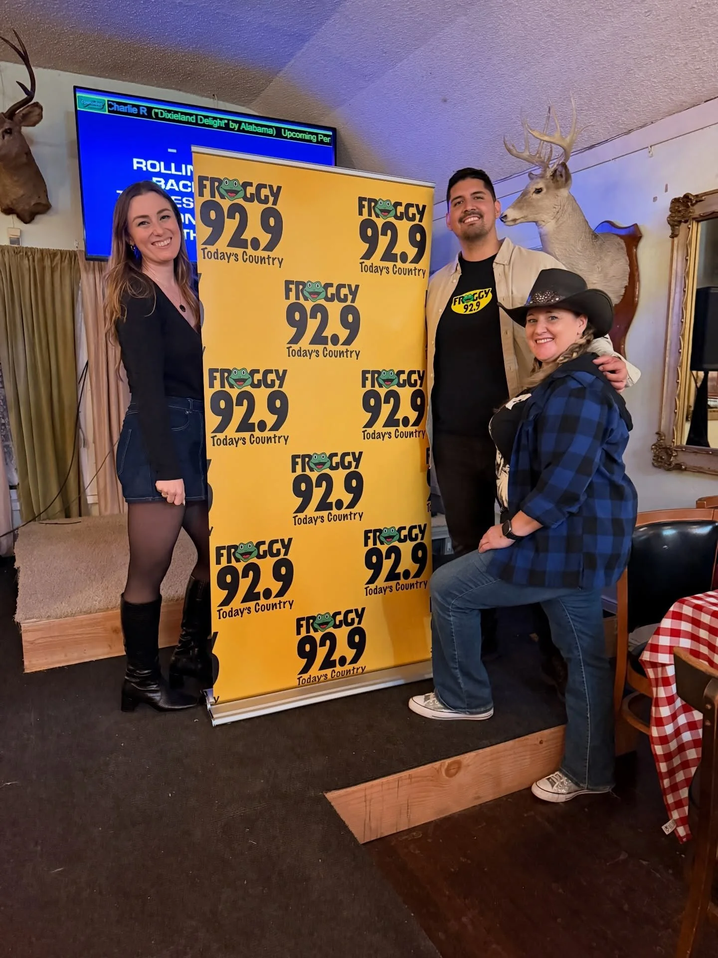 Photos from the Froggy Karaoke Night @froggy929 🔥🐸 

#washoehouse #petalumaca #petalumacalifornia