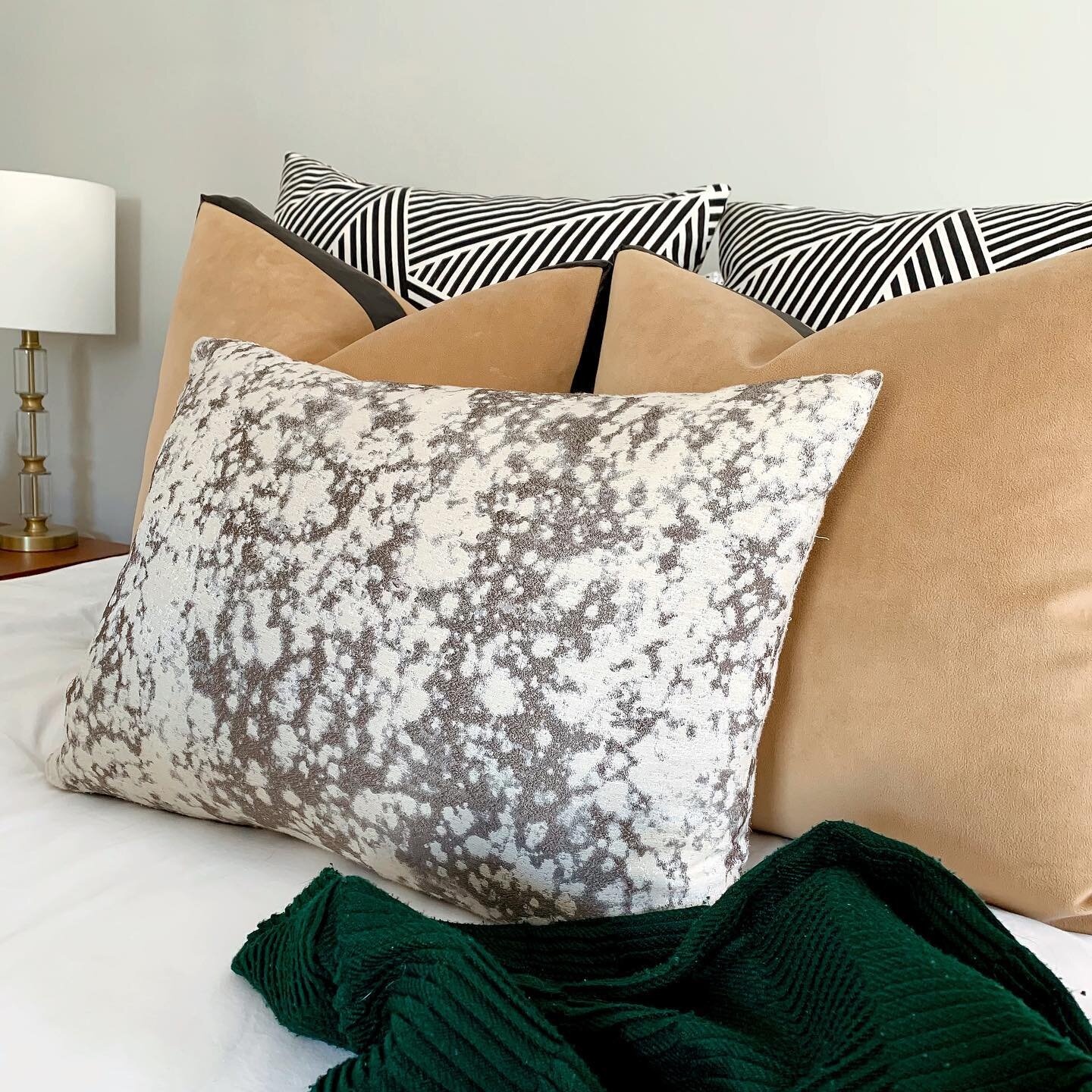 Finally added a Home Interior portion on The Brunette Blend! The first post is now live: $10 Bedding Trick to Make It Look 100%. Plus, showing off our bedding inspo and what we did get the same vibe since I&rsquo;m too much of a Libra to commit. 😇