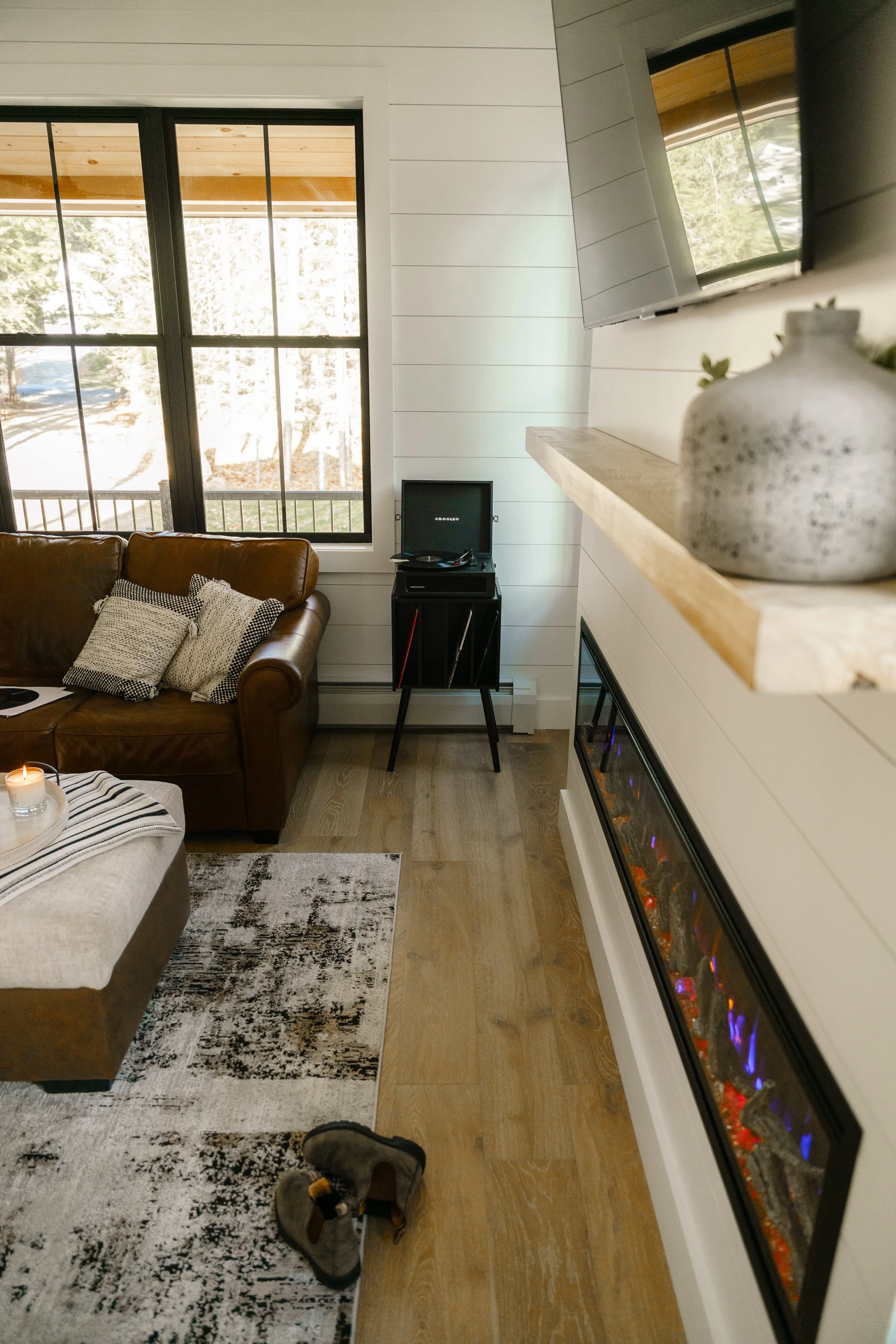 The Quaint Escape | Meredith New Hampshire Vacation Airbnb Rental | Aaron Mello Photography