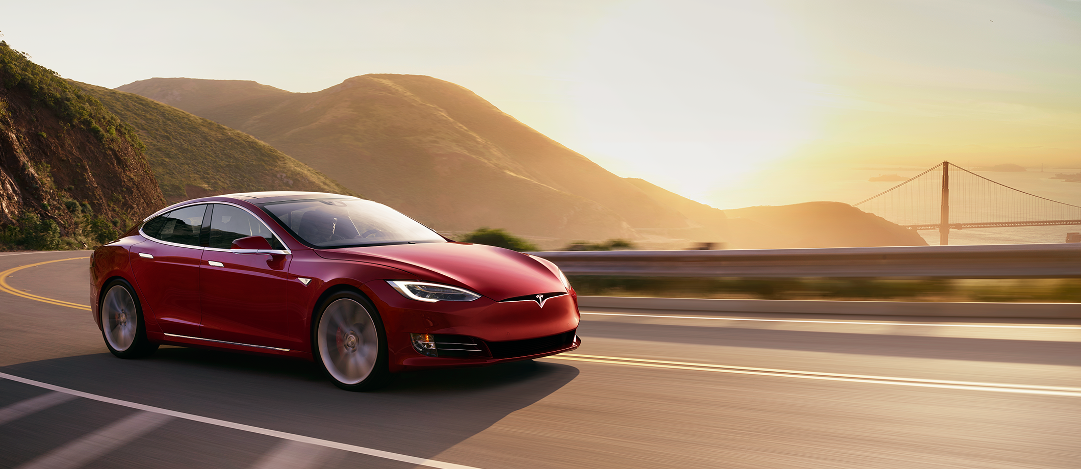 100_Tesla - Model S_2120x920_MS-RedSunset.png