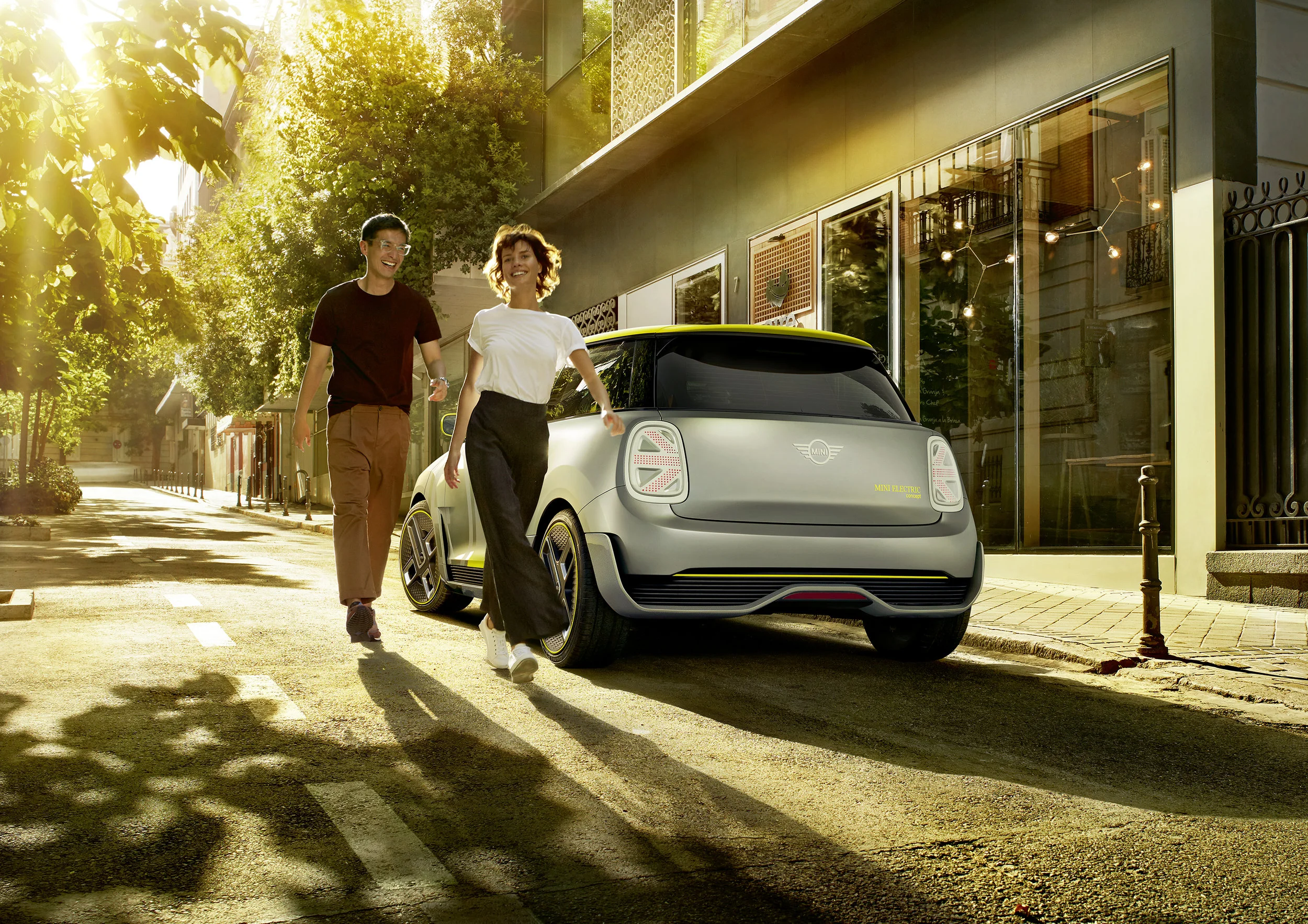 100_BMW - MINI (concept) (2019)_P90274828.jpg