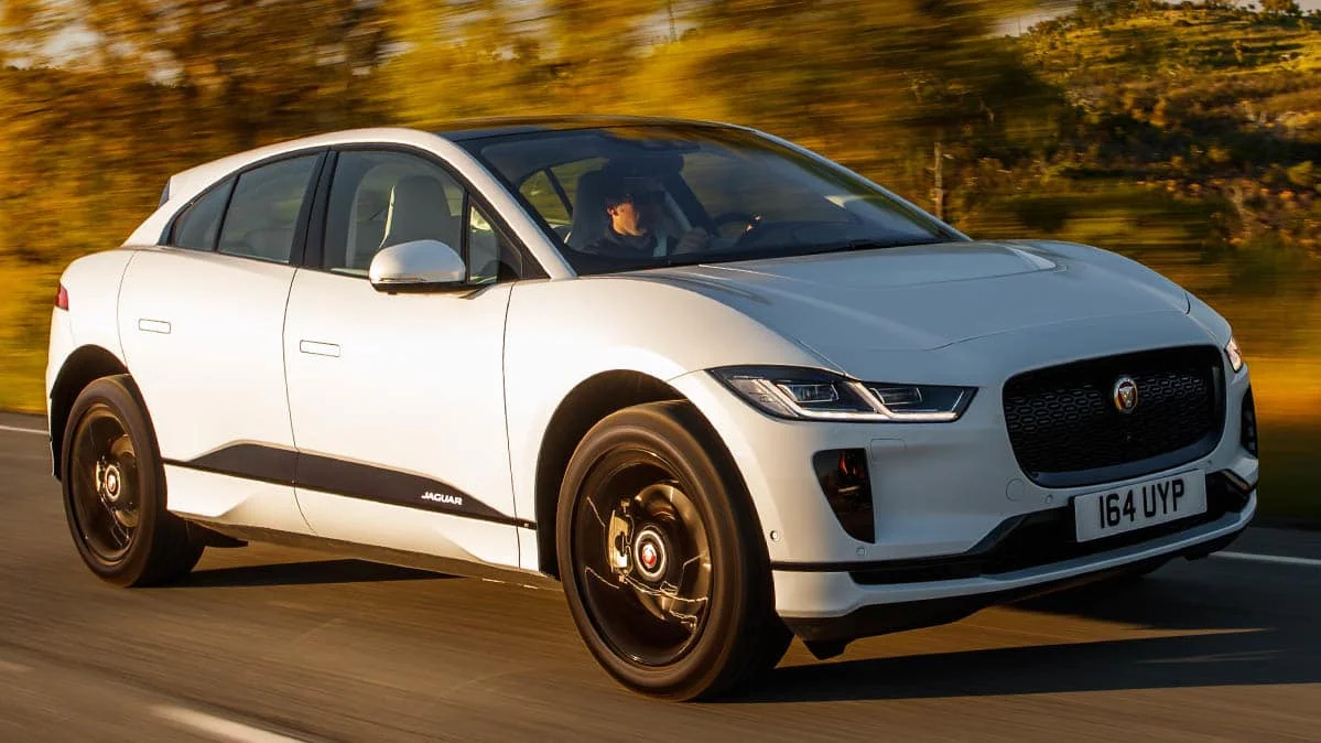 100_Jaguar - I_PACE (concept)_CR-Cars-InlineHero-2019-Jaguar-I-Pace-driving-11-18.jpg