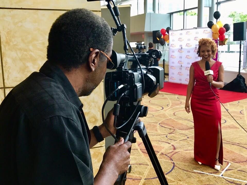  Alahna hosted the red carpet of the Emmy Winning Shuler Awards in 2017. 