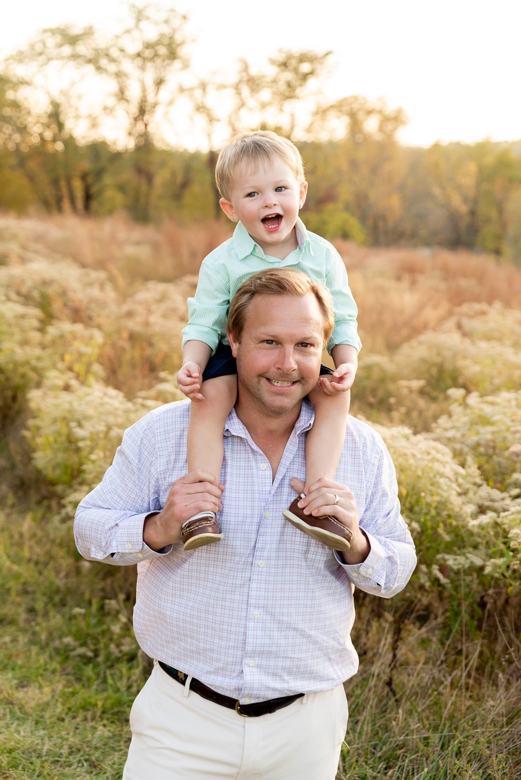 son on father's shoulders  St. Louis Family Photography sarahrowlandphotography.com